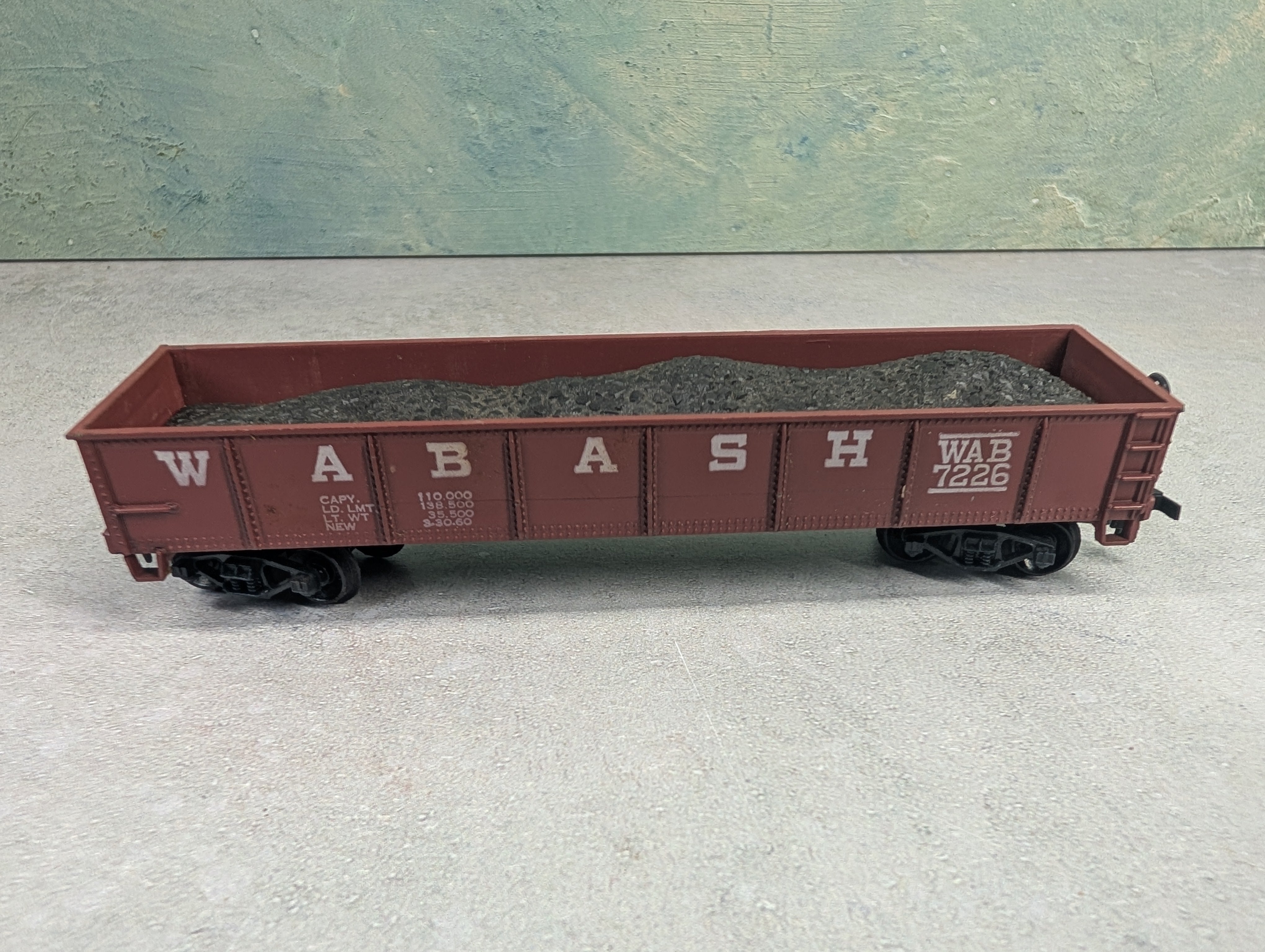 USED HO Scale 40' Gondola Wabash WAB #7226 w/ Coal Load