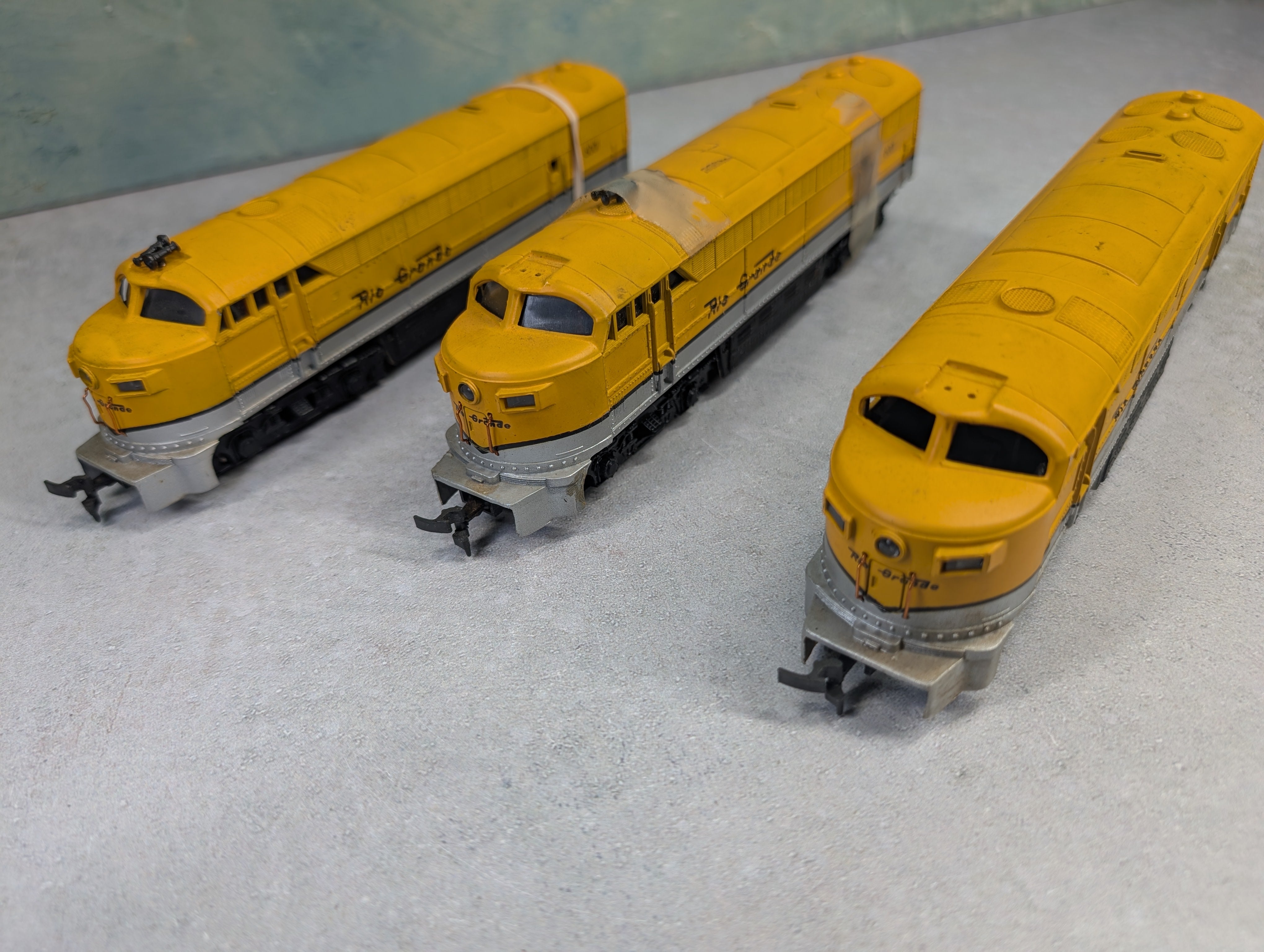 USED AHM HO Scale Lot of C-Liner Diesel Locomotives Rio Grande #6001 Parts/Repairs DC (3 pcs)