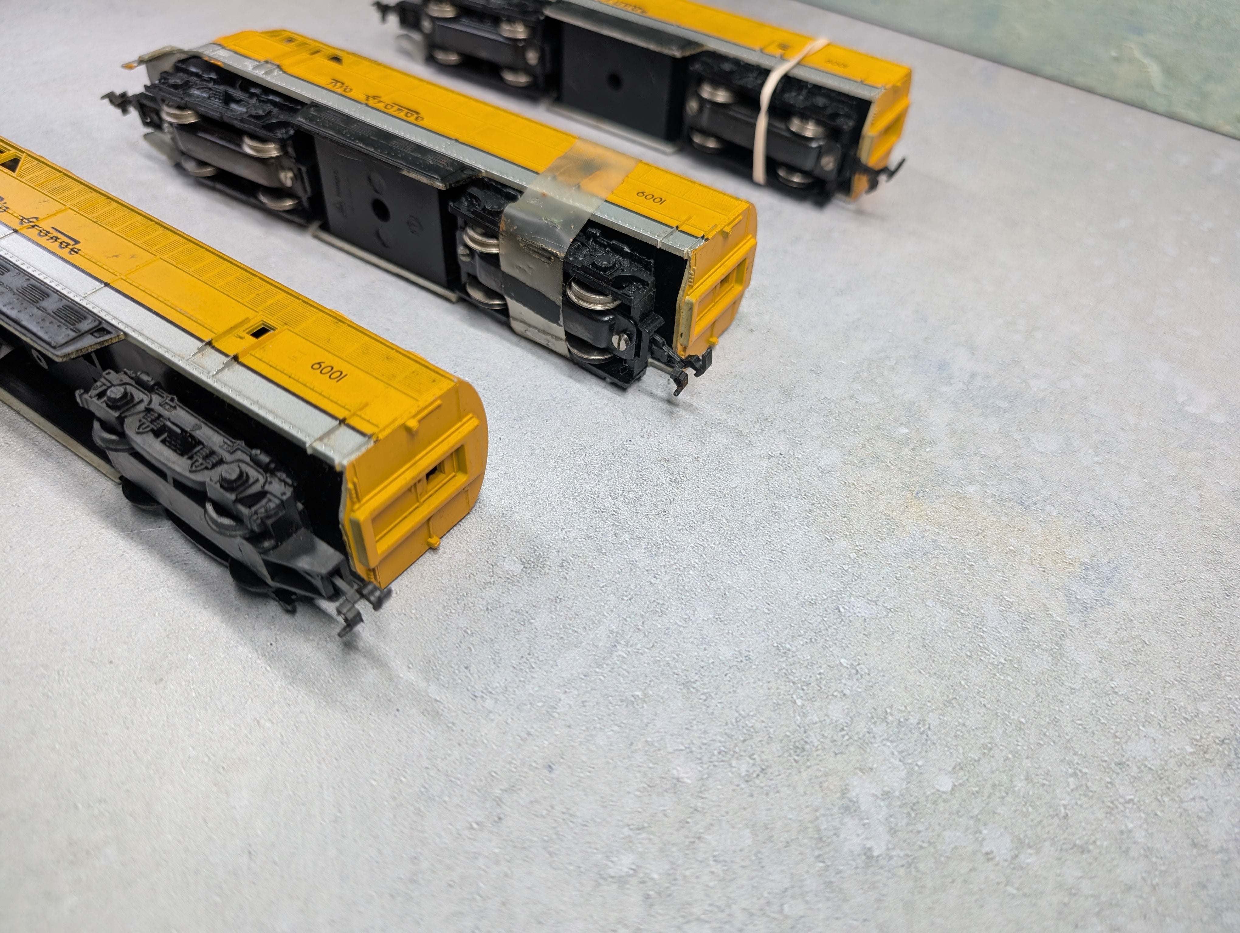 USED AHM HO Scale Lot of C-Liner Diesel Locomotives Rio Grande #6001 Parts/Repairs DC (3 pcs)