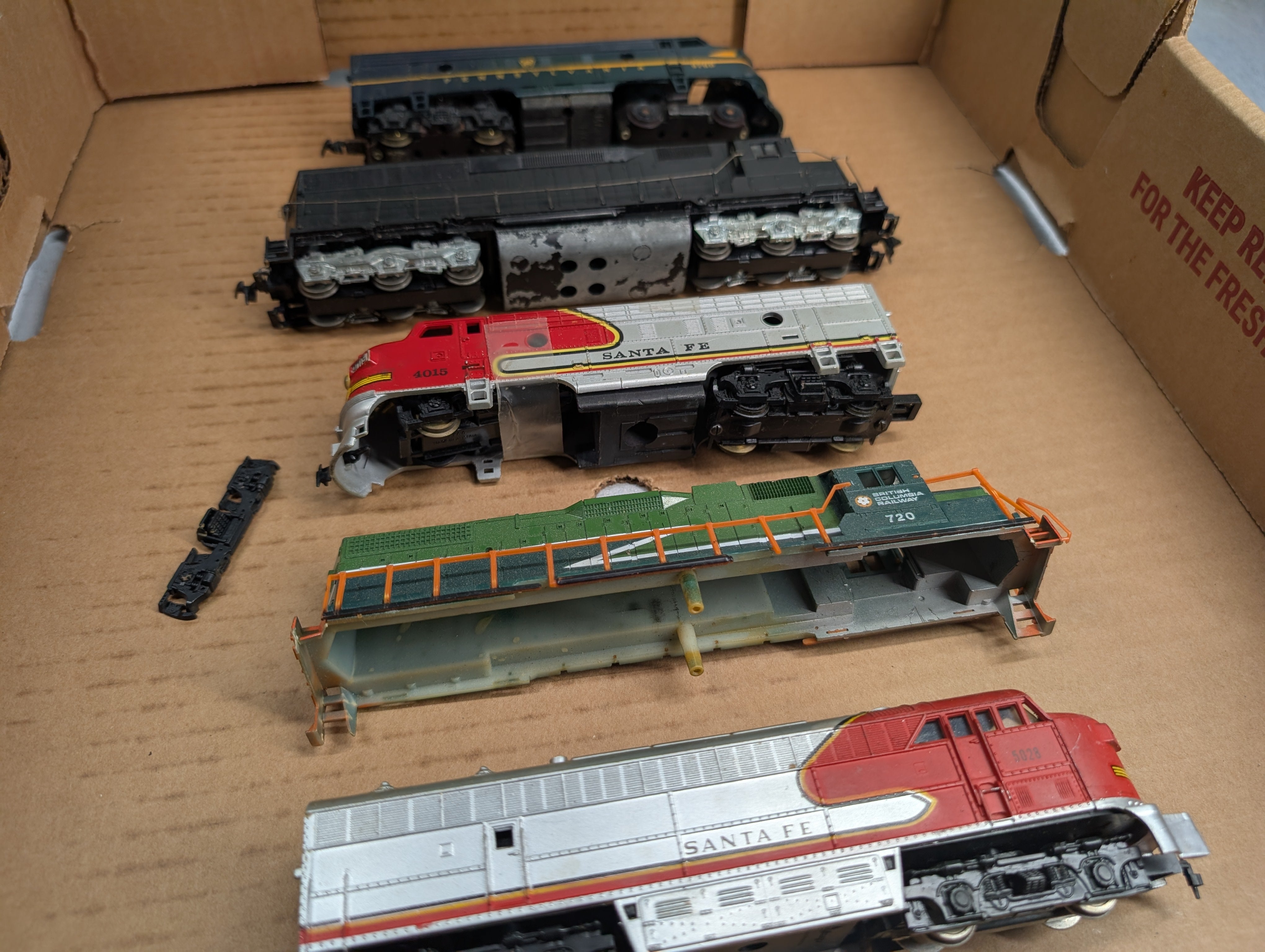 USED HO Scale Lot of Rough Diesel Locomotives, Parts and Shells Parts/Repairs DC (5 pcs)