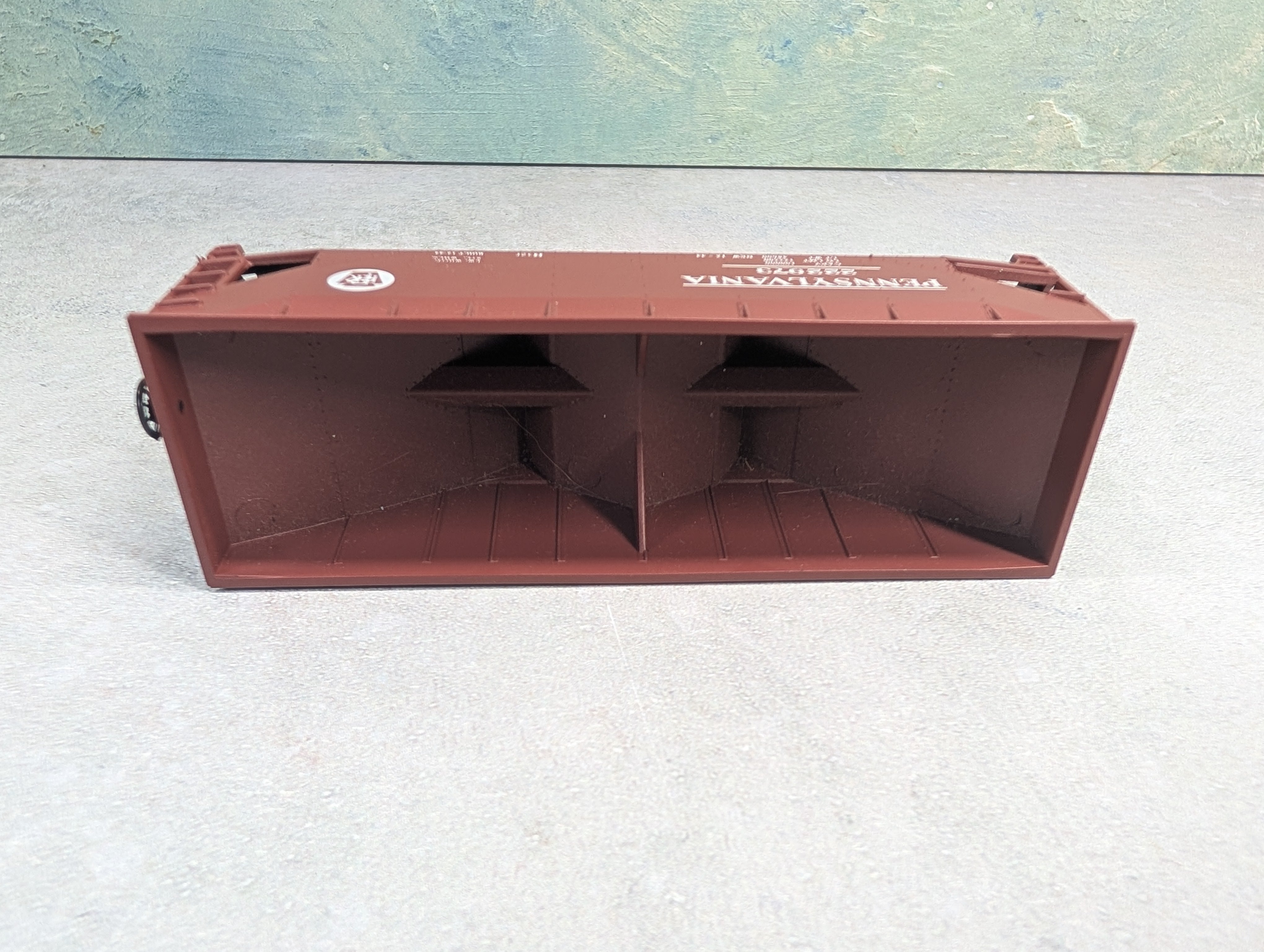 USED Athearn HO Scale 2 Bay Open Hopper Pennsylvania PRR #222973