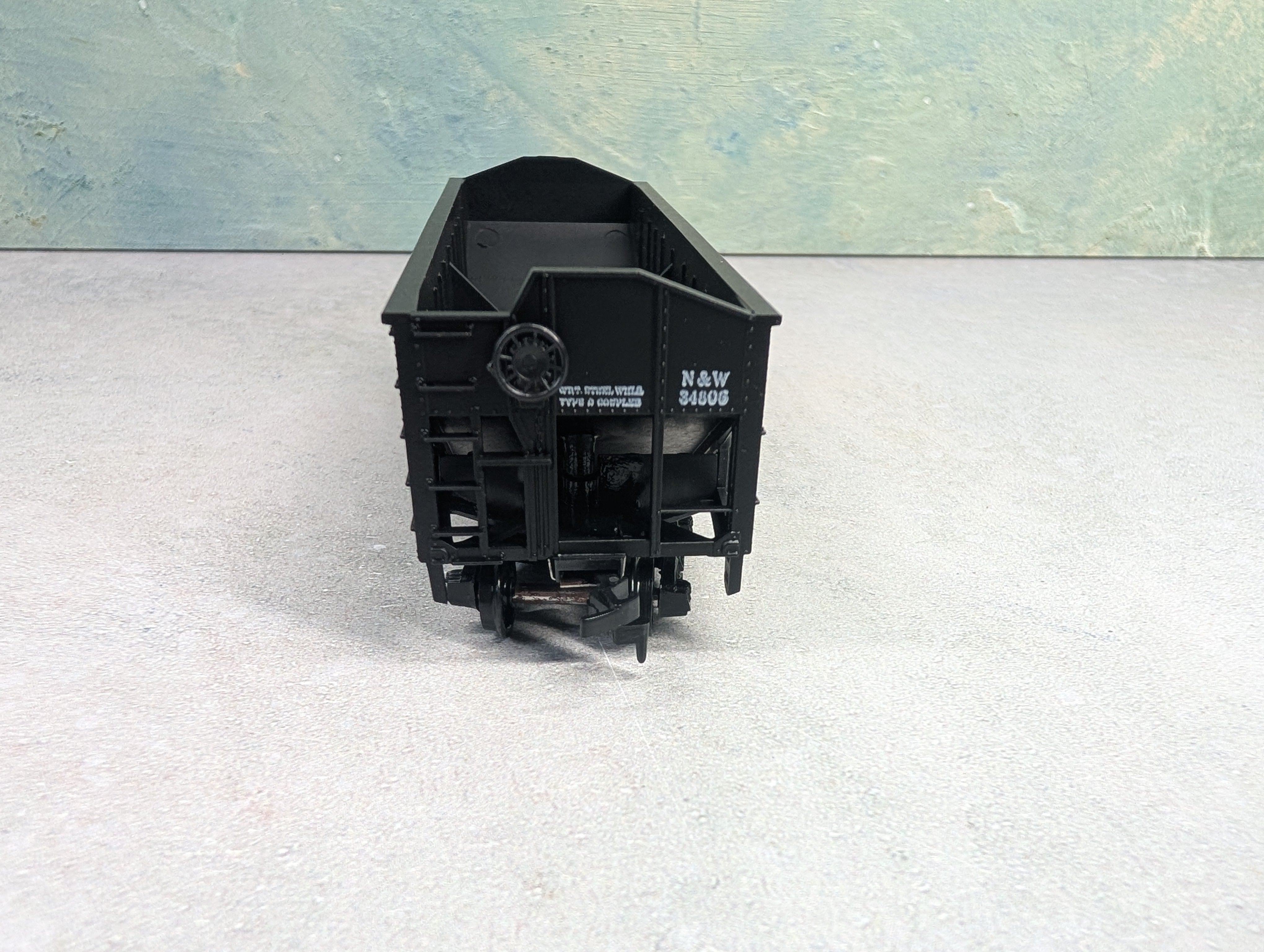 USED Athearn HO Scale 2 Bay Open Hopper Norfolk & Western NW #34806