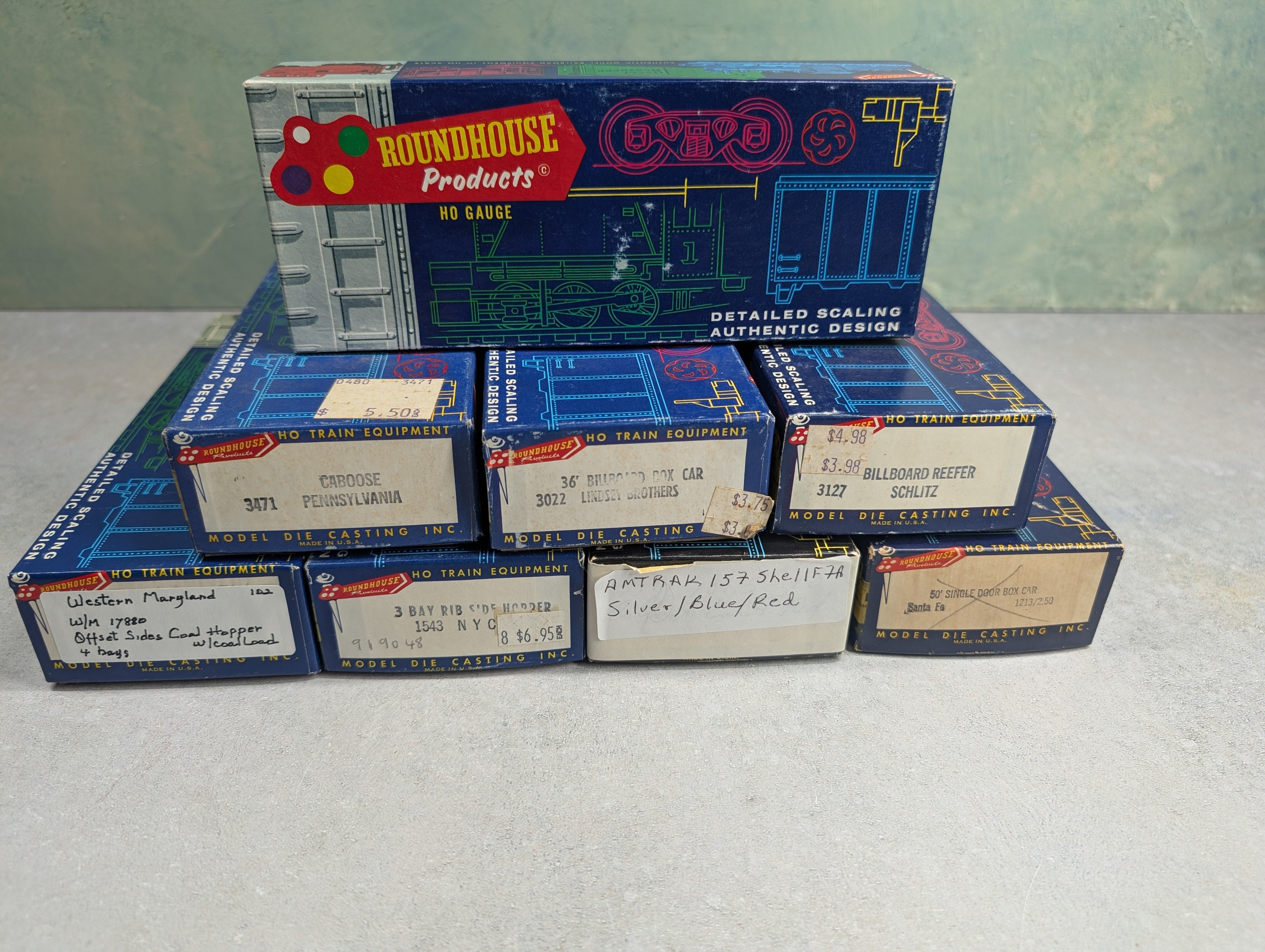 USED Roundhouse HO Scale Empty Boxes For Storage (8 pcs)