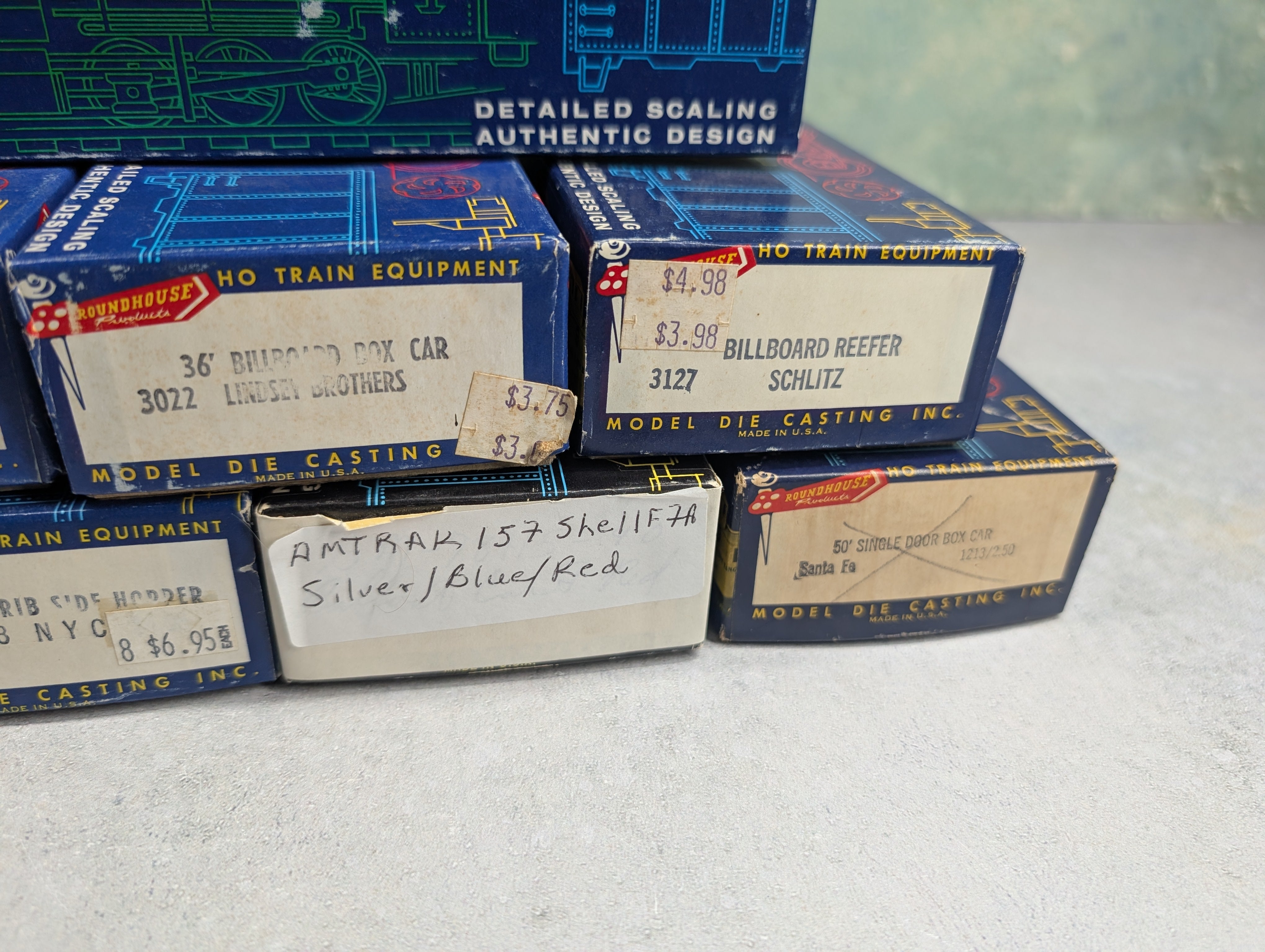 USED Roundhouse HO Scale Empty Boxes For Storage (8 pcs)