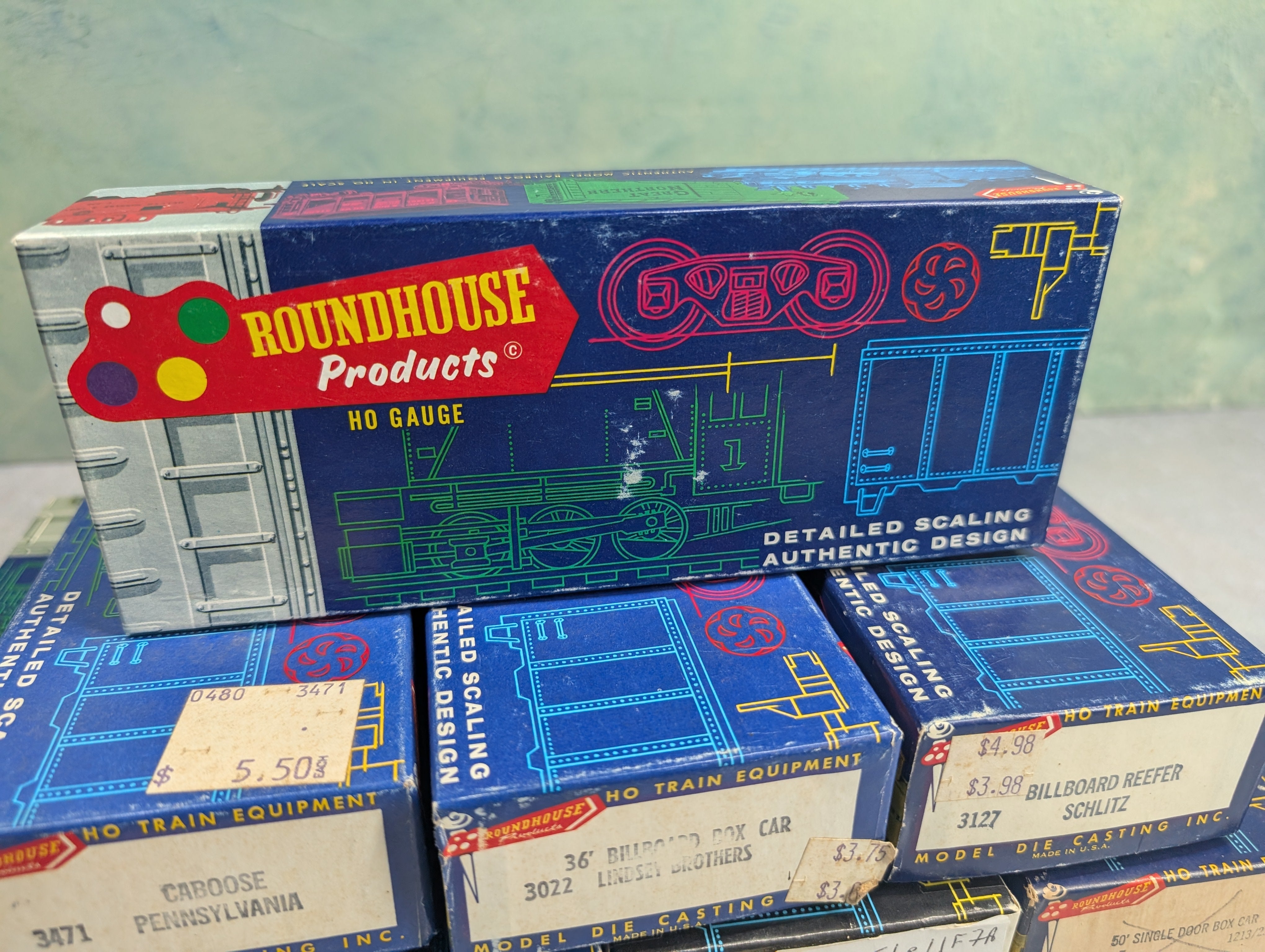 USED Roundhouse HO Scale Empty Boxes For Storage (8 pcs)