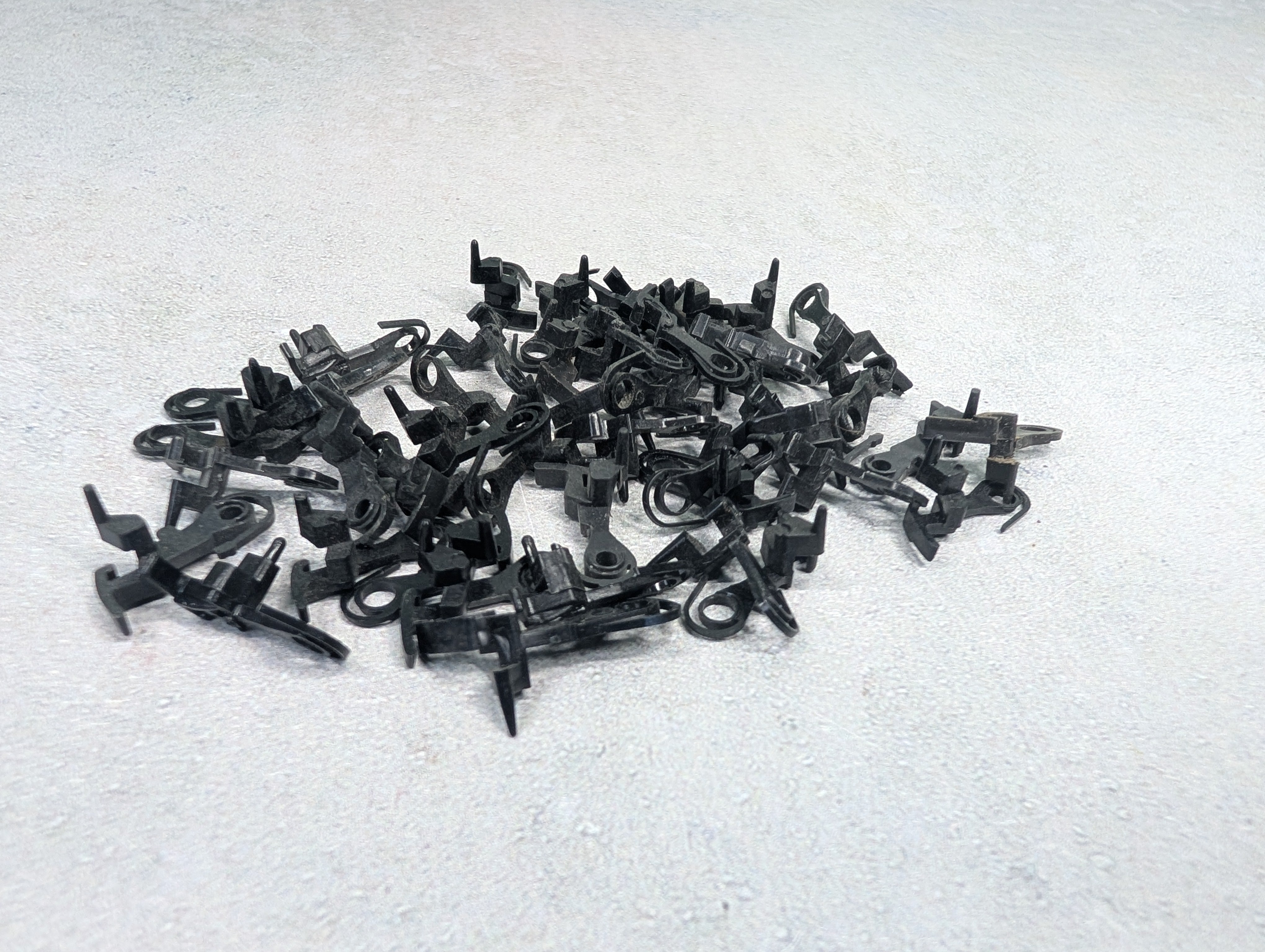 USED HO Scale 40+ Various Horn-Hook Couplers