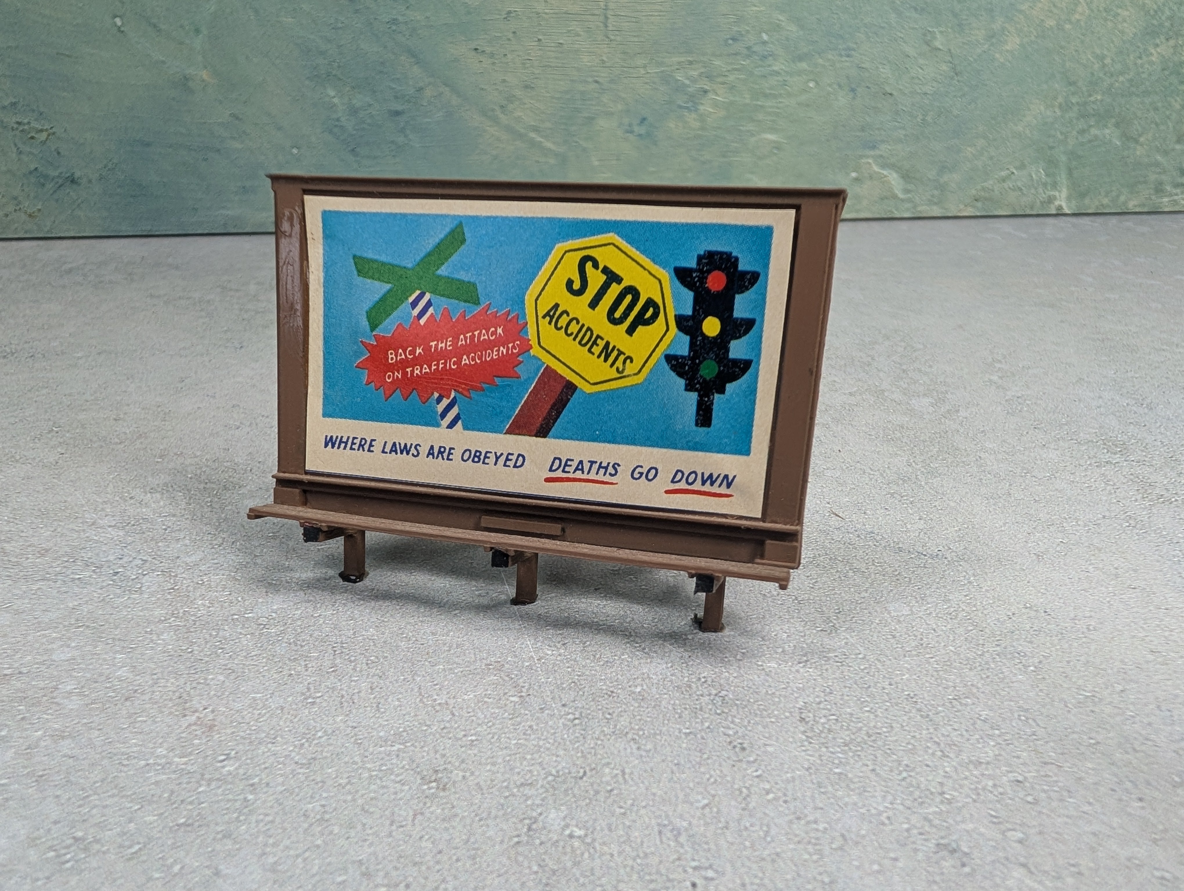 USED HO Scale Traffic Safety Billboard (For Roof or Highway)
