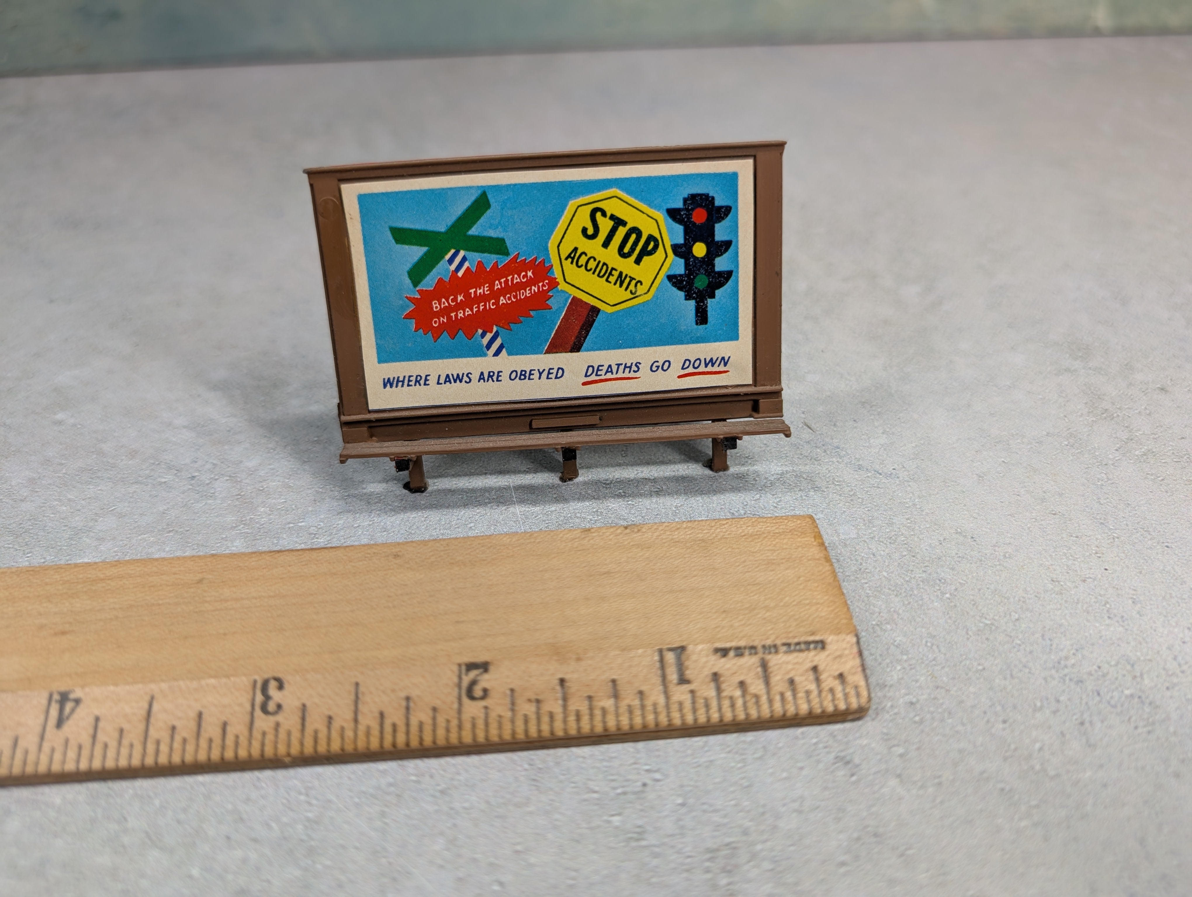 USED HO Scale Traffic Safety Billboard (For Roof or Highway)