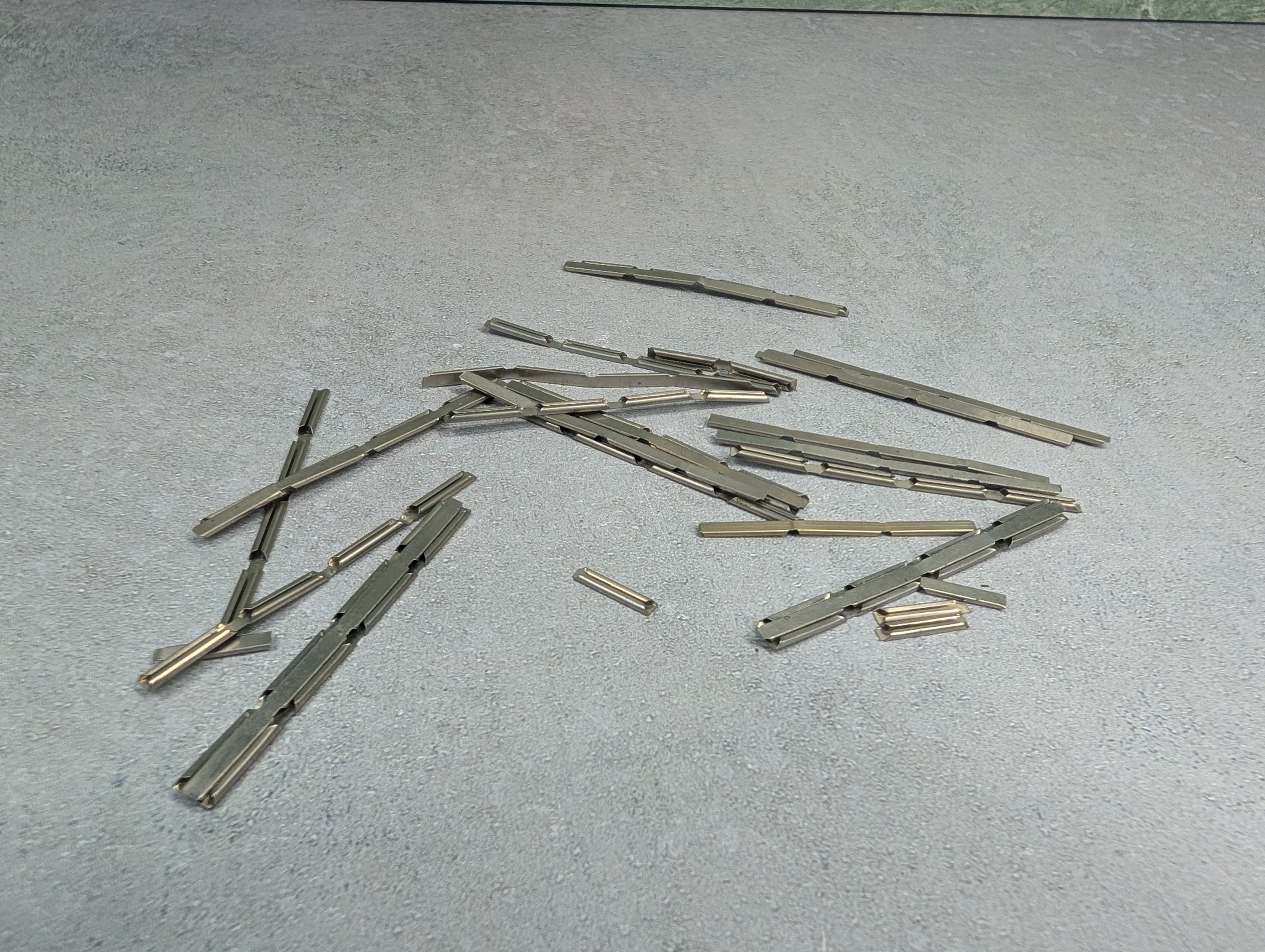 USED HO Scale Lot of Rail Joiners