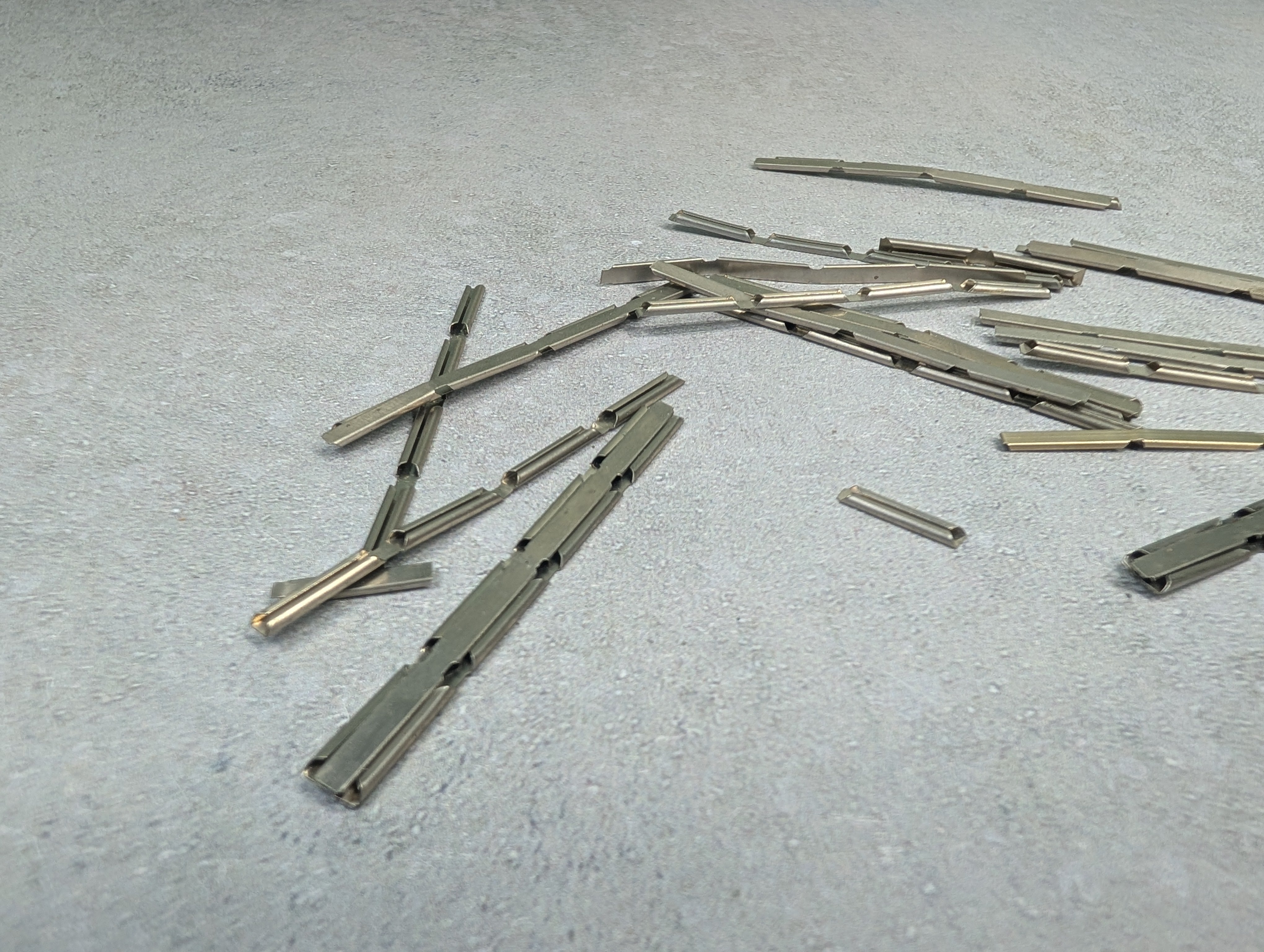 USED HO Scale Lot of Rail Joiners