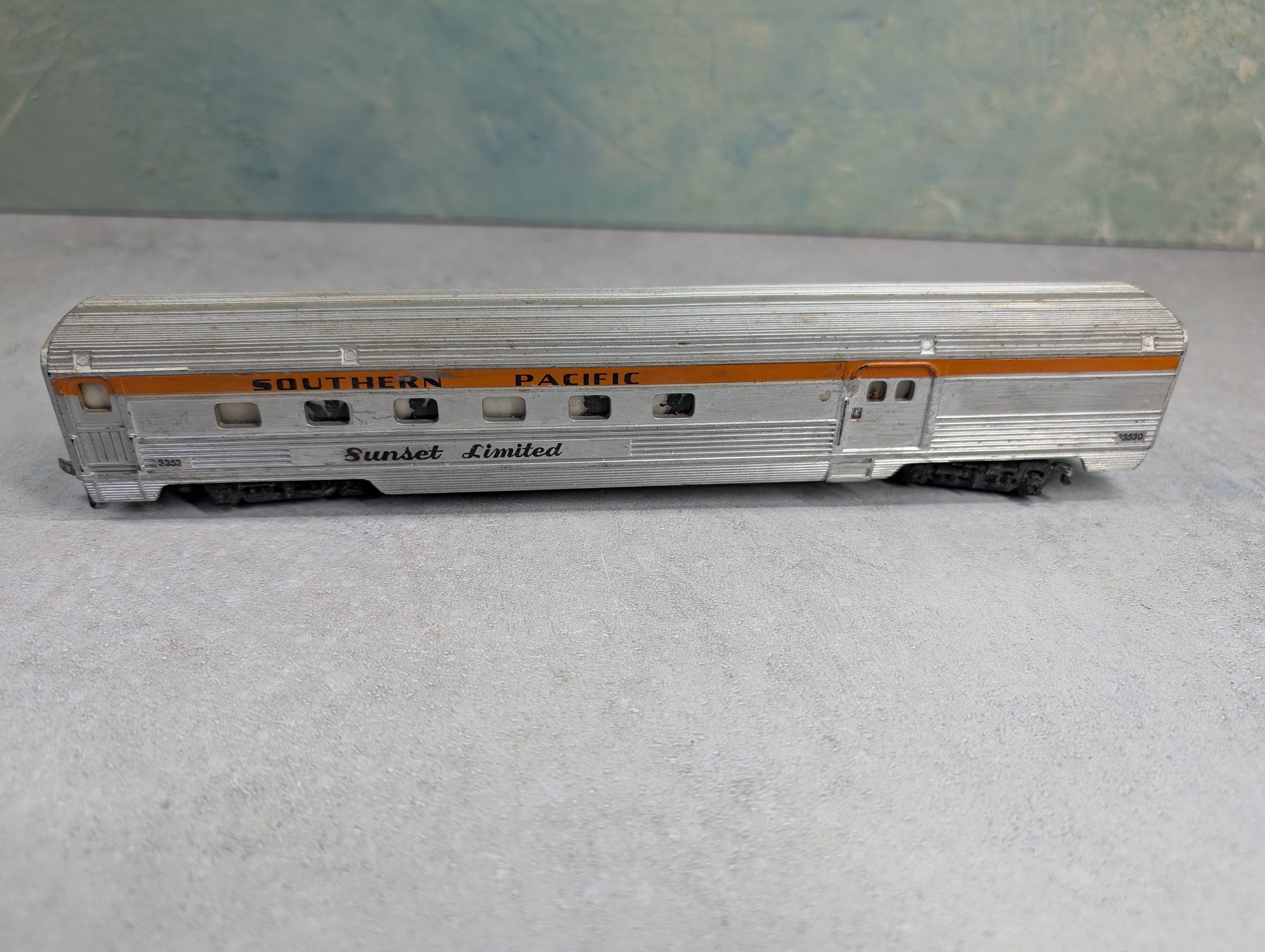 USED Gilbert HO Scale Combine Passenger Car Southern Pacific #33530 Sunset Limited