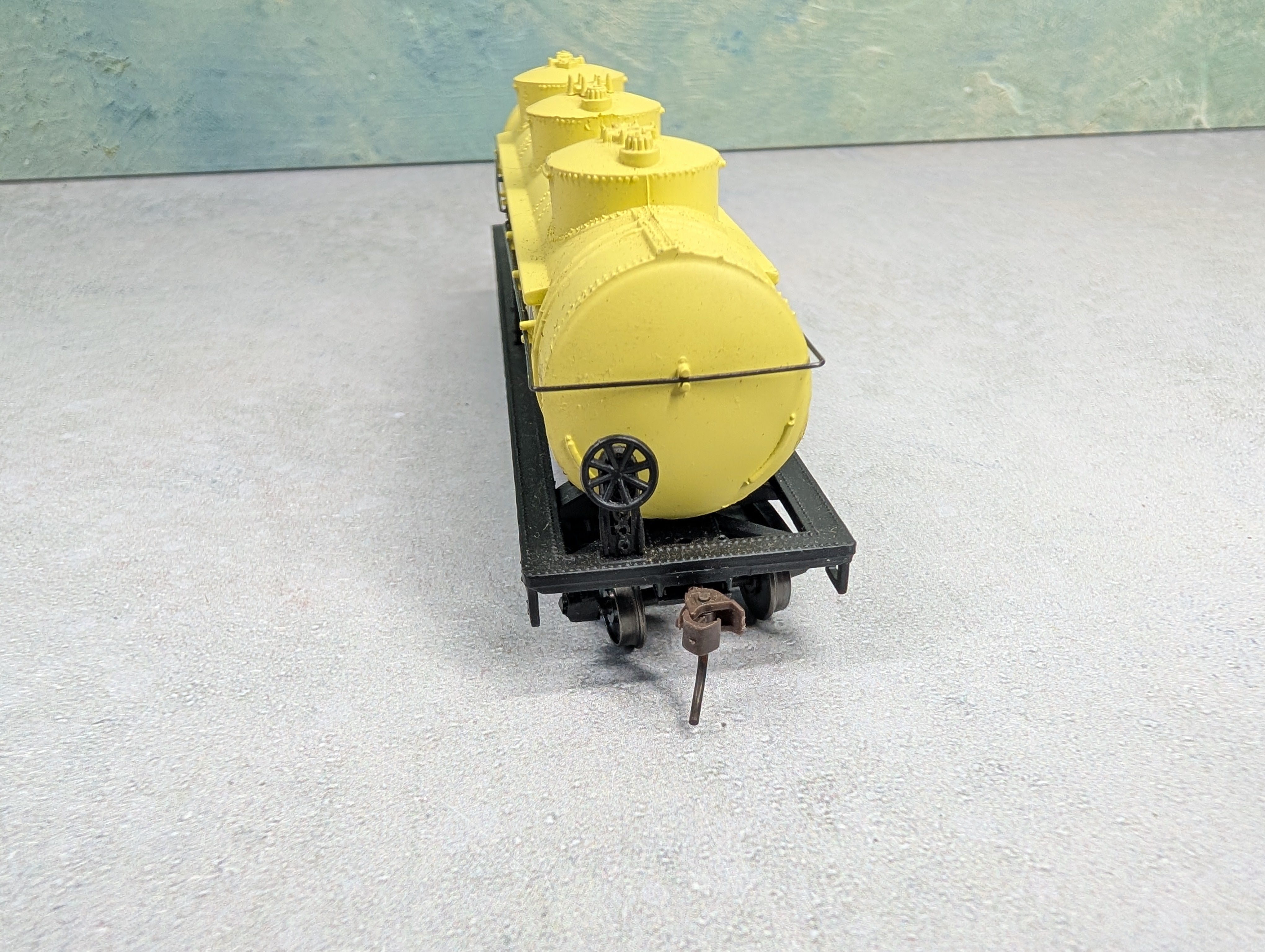 USED Bachmann HO Scale Triple Dome Tank Car Penn Salt GATX #67925
