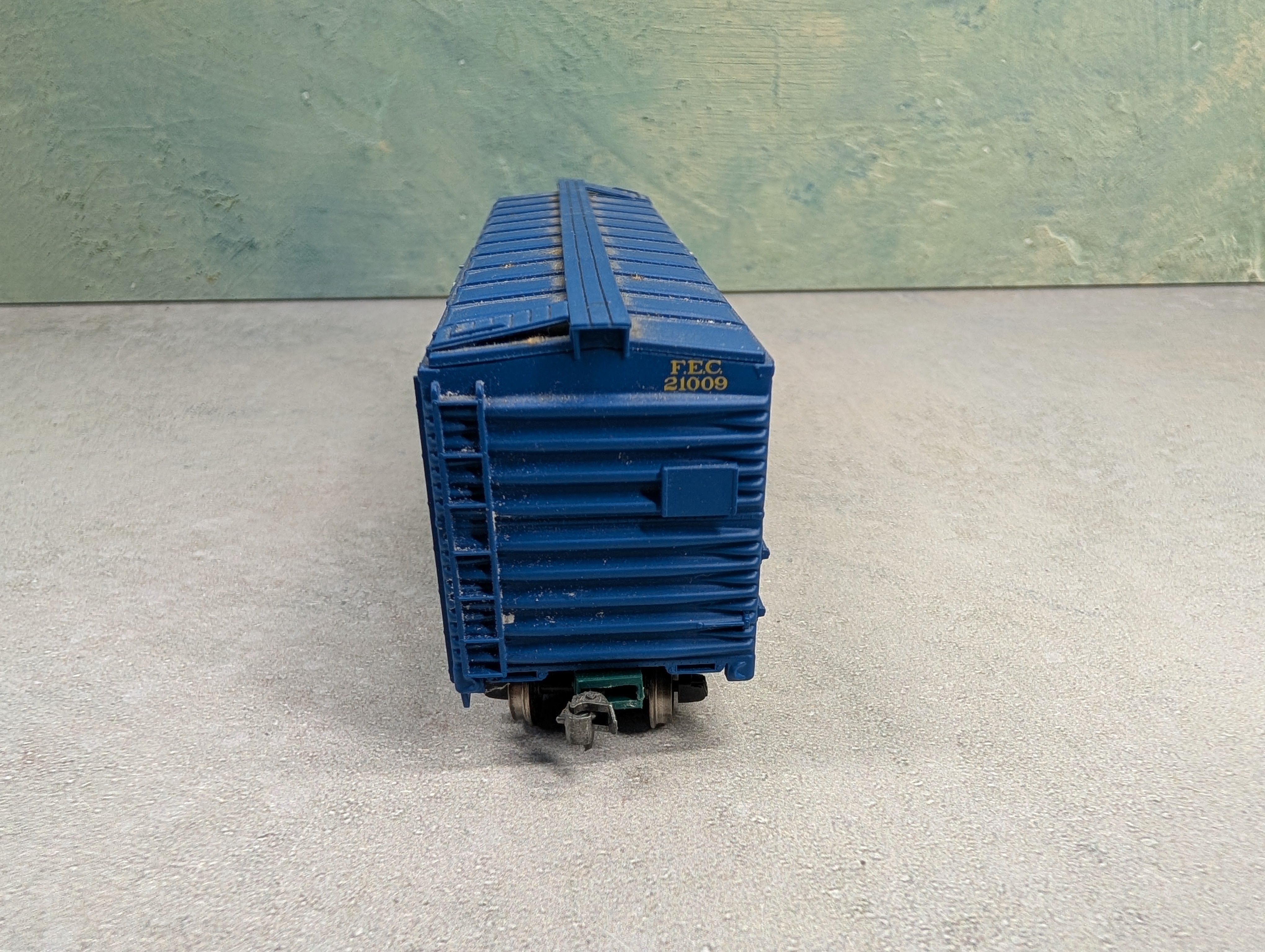 USED HO Scale 40' Box Car Florida East Coast FEC #21009