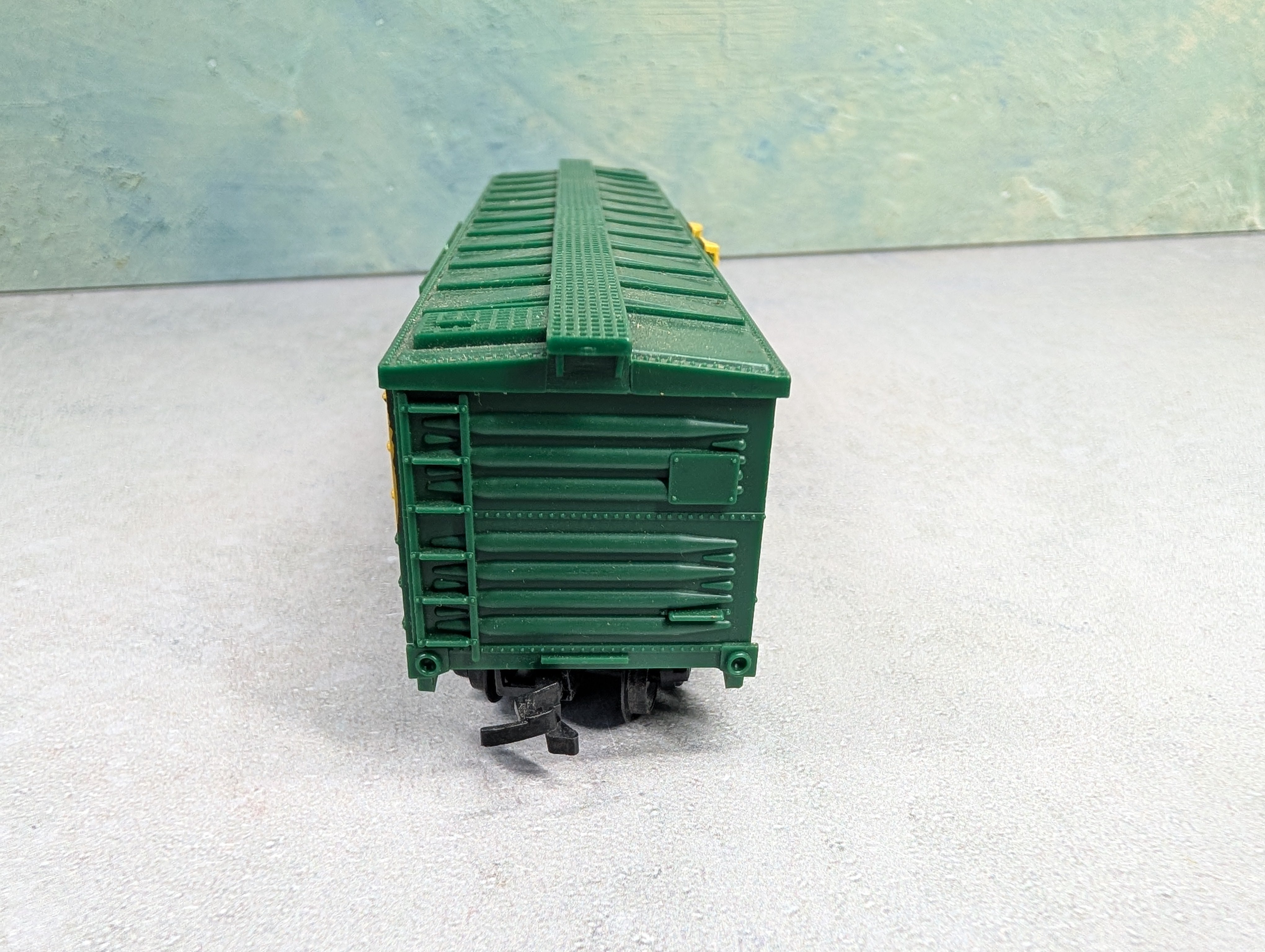 USED Life-Like HO Scale Cattle Stock Car Chicago & North Western CNW #15040