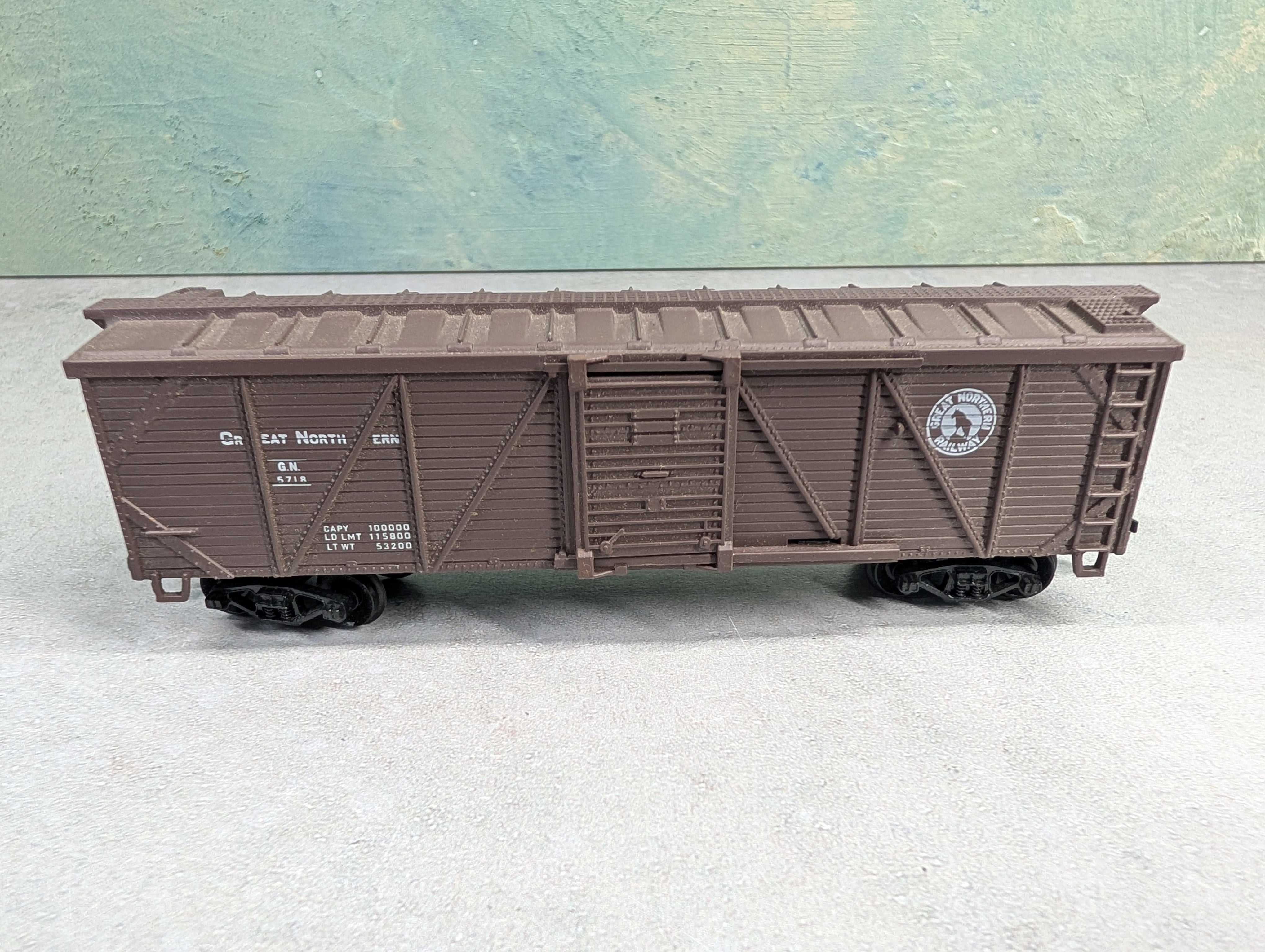 USED Life-Like HO Scale Wooden Box Car Great Northern GN #5718