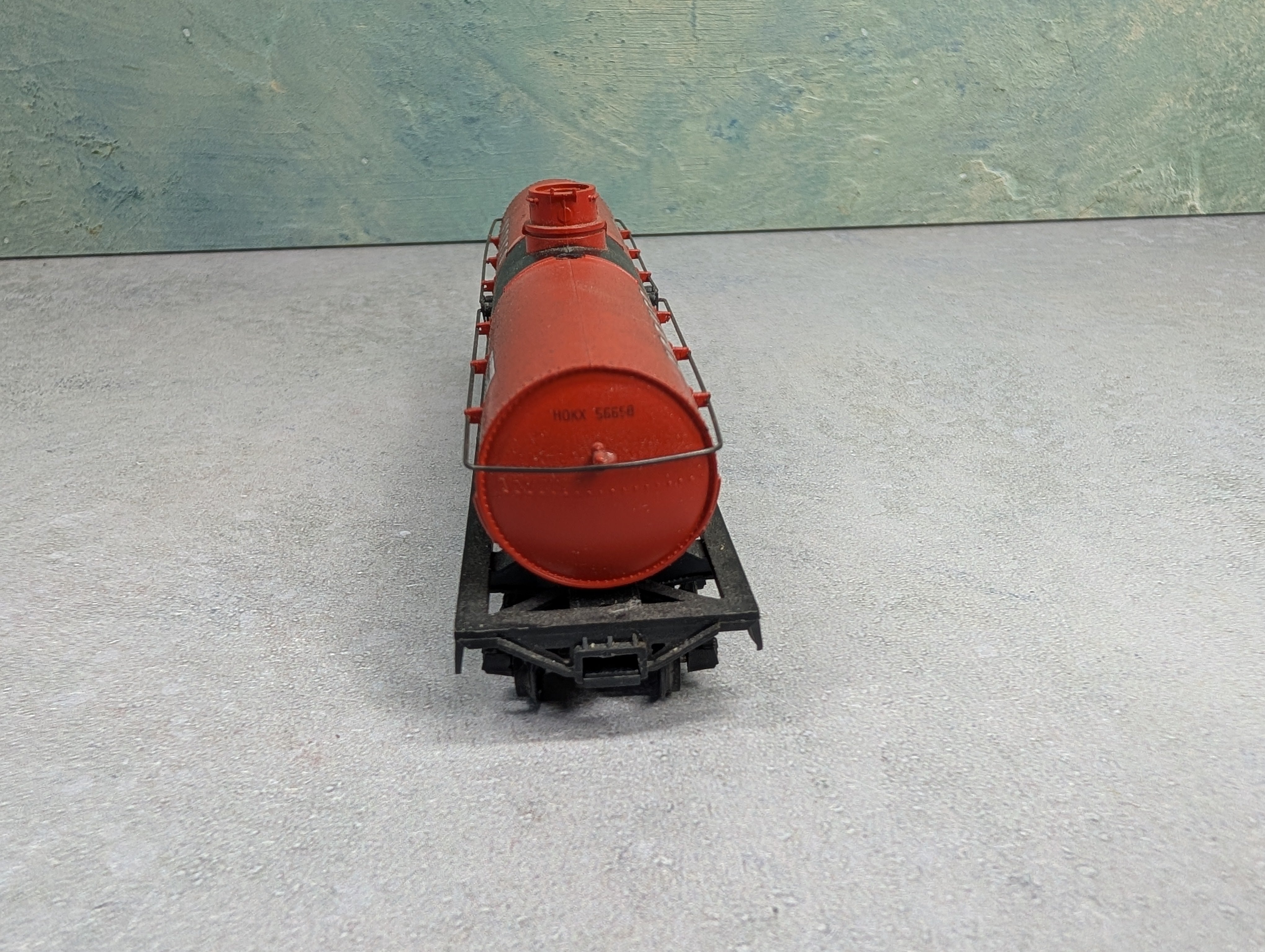 USED Athearn HO Scale Tank Car Hooker HOKX #56658