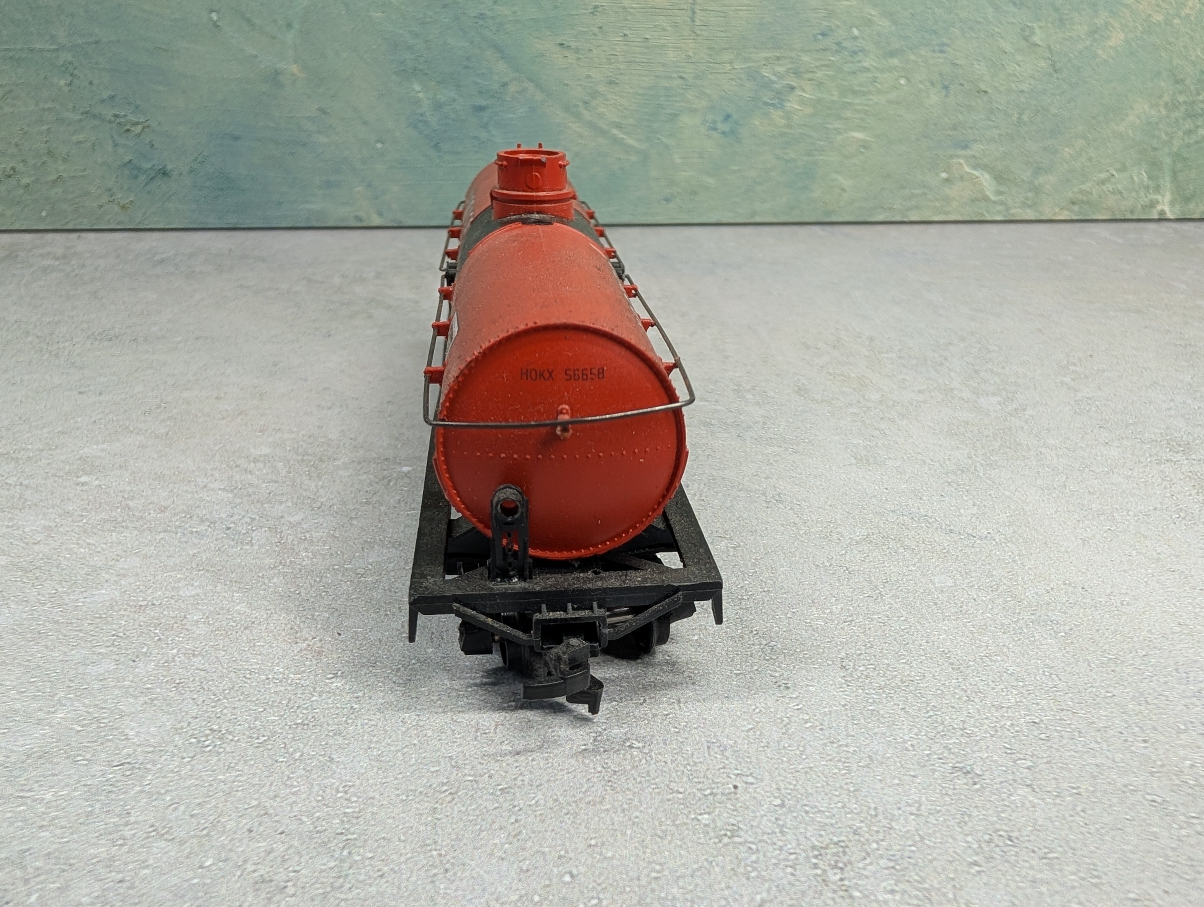 USED Athearn HO Scale Tank Car Hooker HOKX #56658