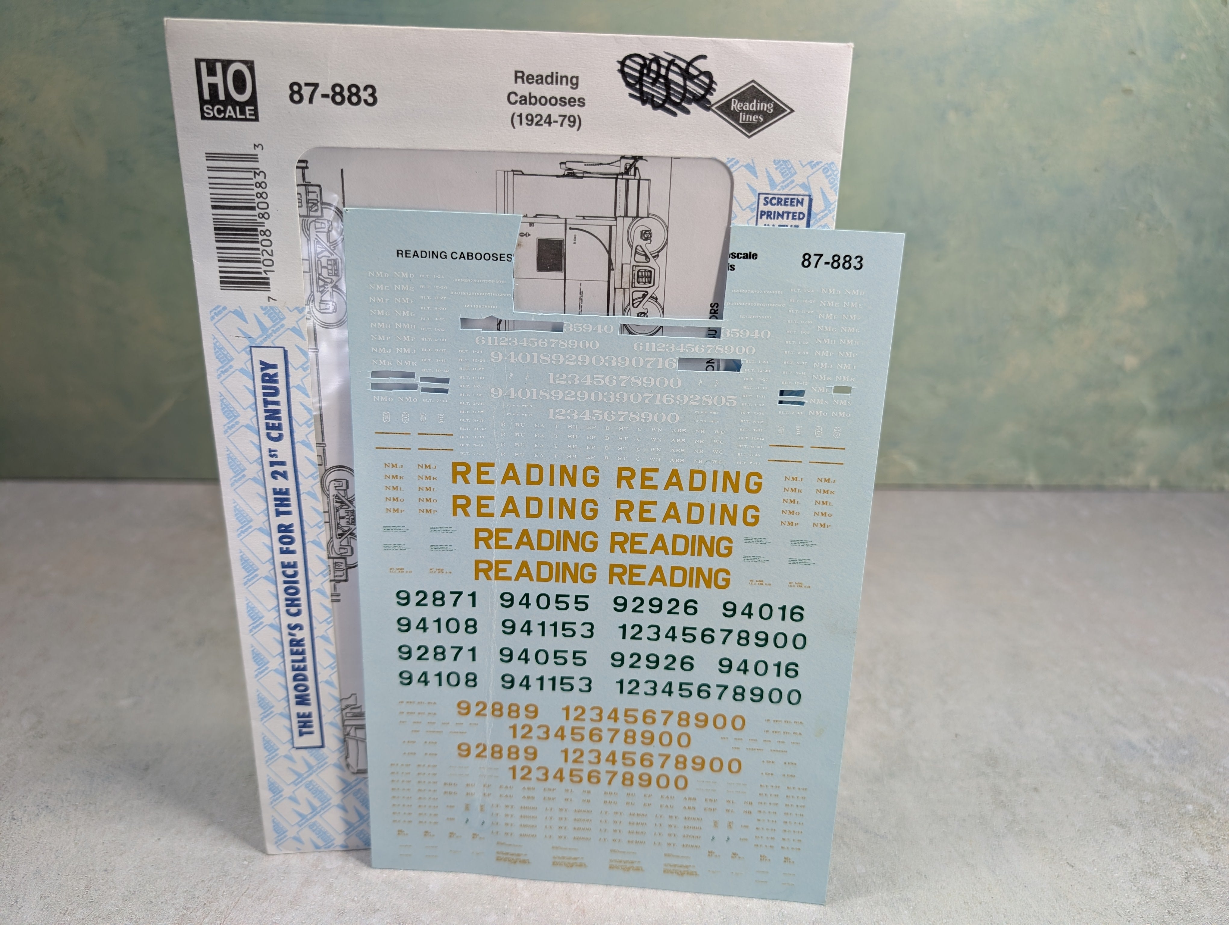 USED MICROSCALE 87-883 HO Scale Reading Cabooses (1924 - 1979) - Open Pack Decals