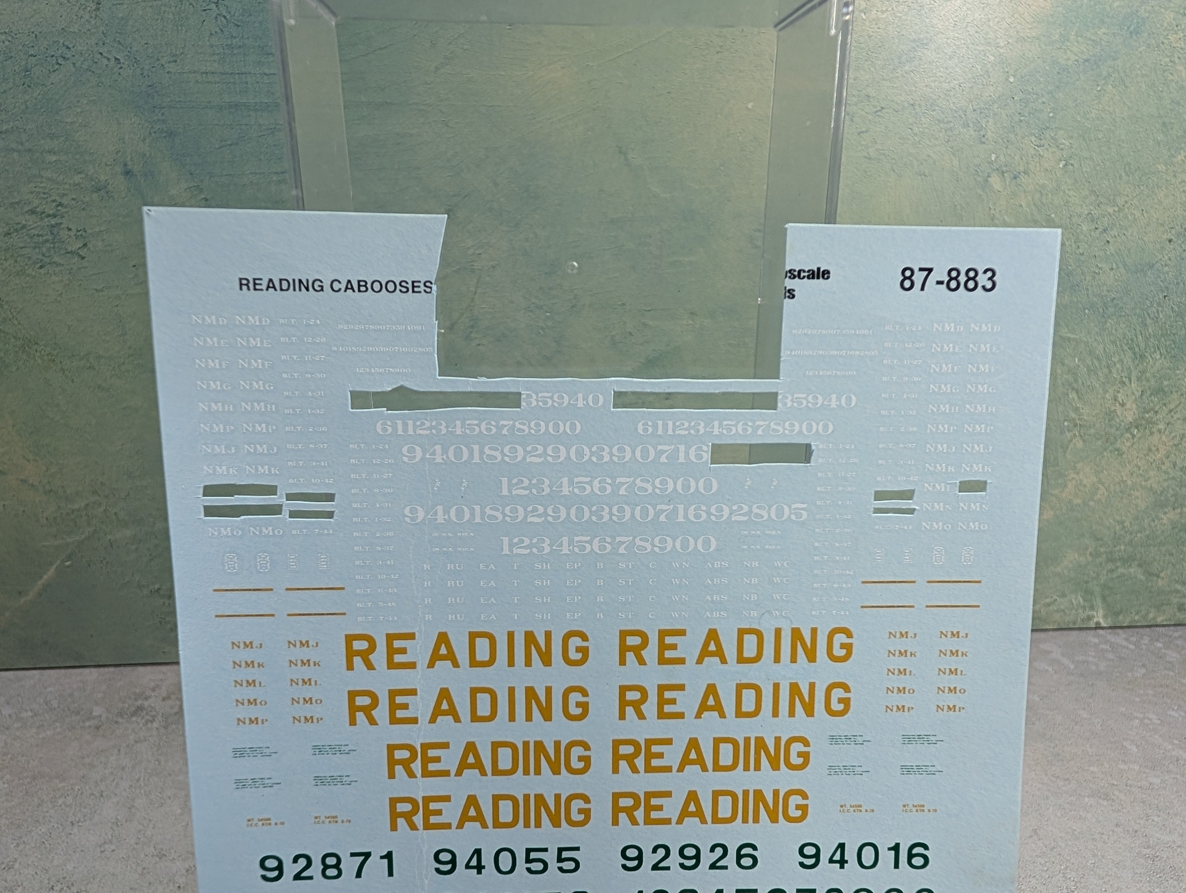 USED MICROSCALE 87-883 HO Scale Reading Cabooses (1924 - 1979) - Open Pack Decals