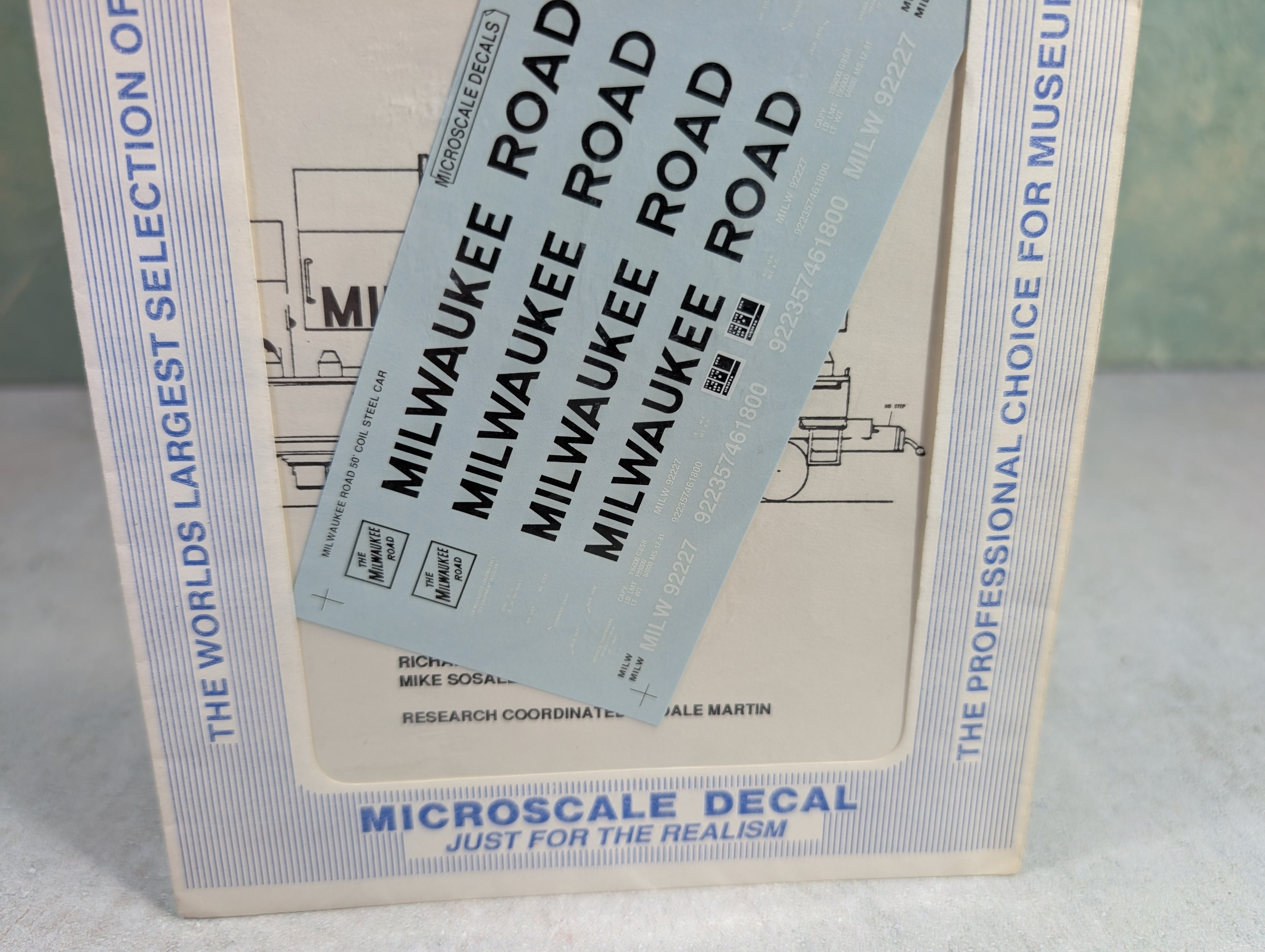 MICROSCALE MC-4031 HO Scale Milwaukee Road - 50' Coil Steel Car Decals