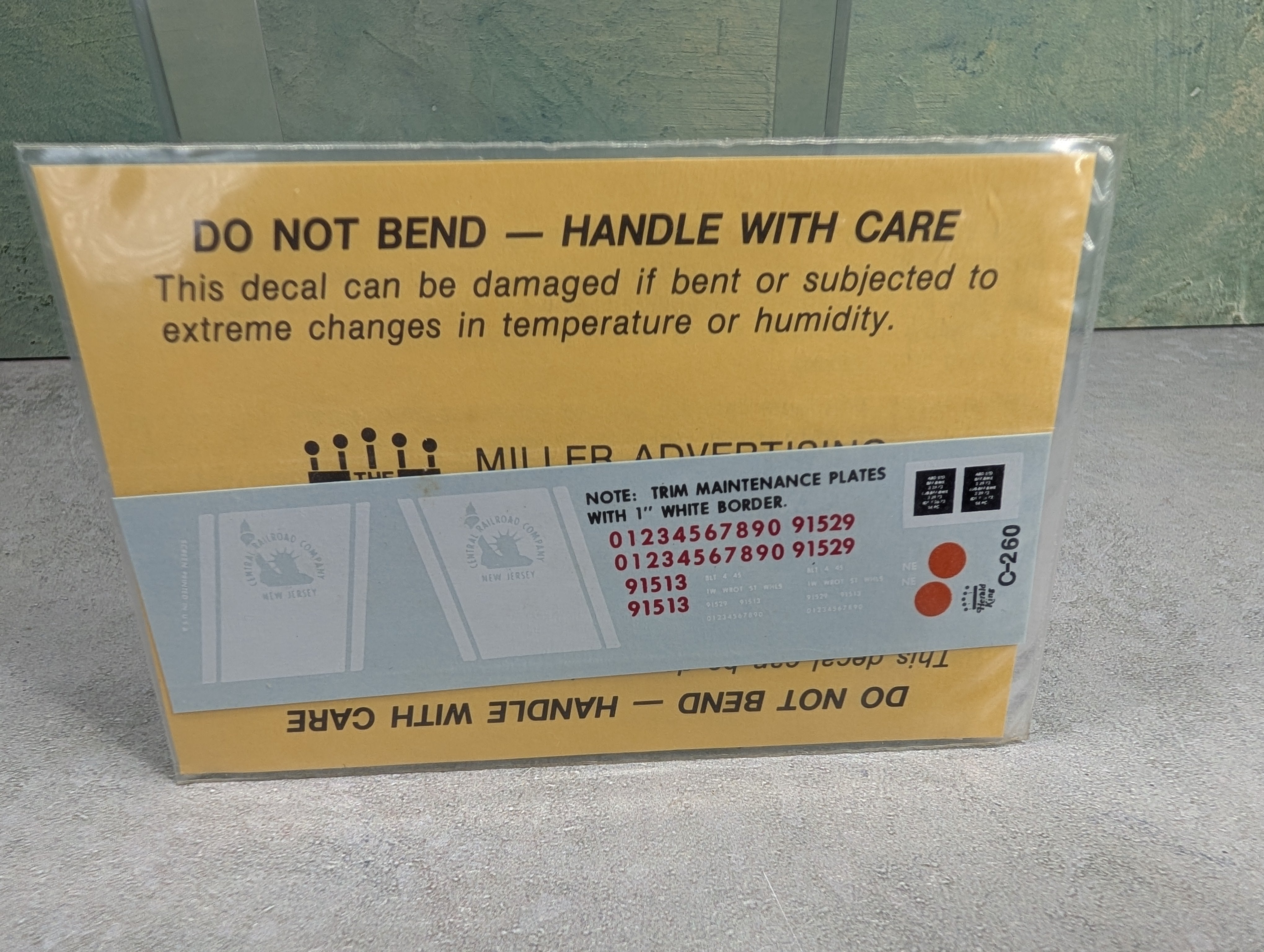 The Herald King C-260 HO Scale Jersey Central CNJ - Red Caboose 1973 - White Lettering & Herald Decals