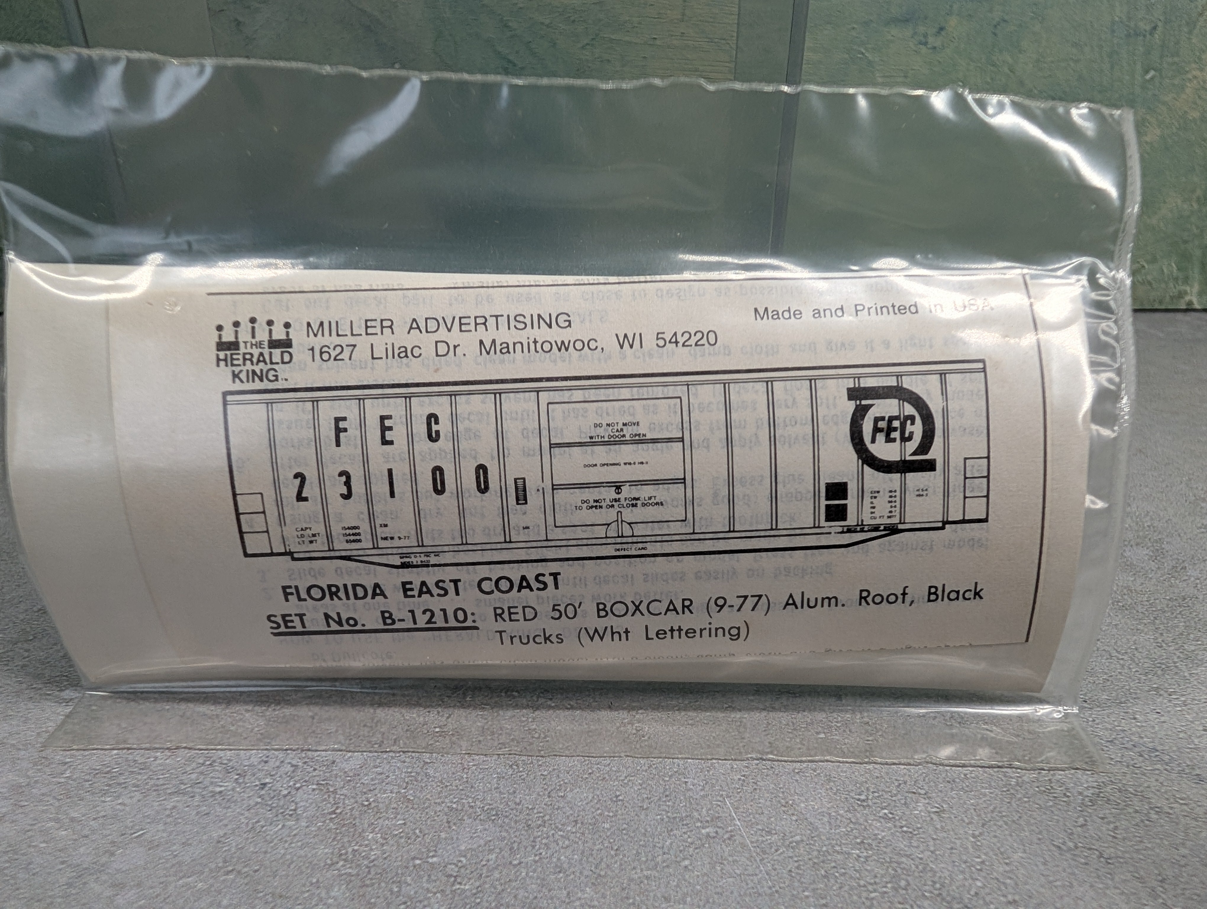 The Herald King B-1210 HO Scale Red 50' Box Car 9-77 Alum Roof Florida East Coast Decals