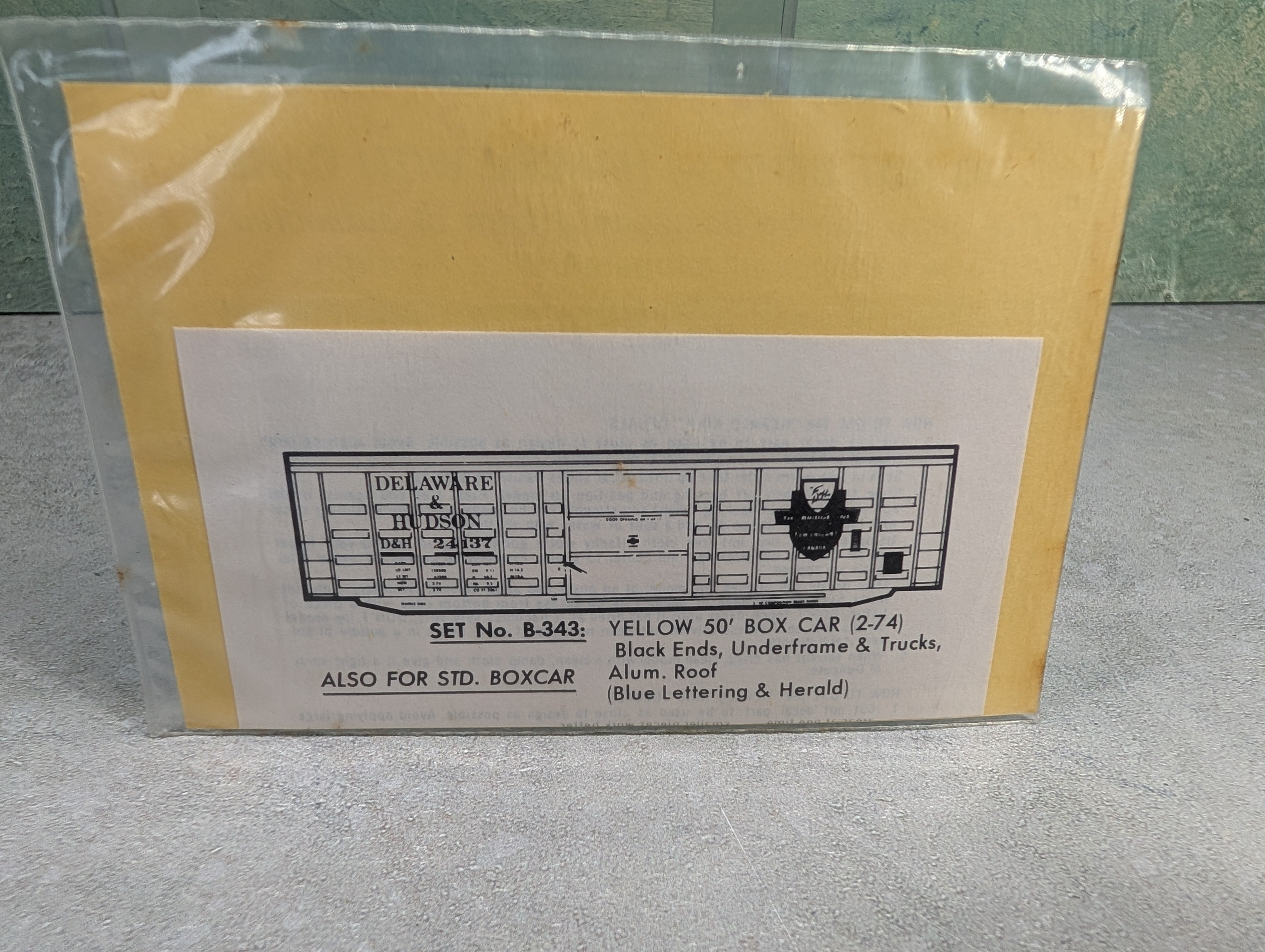 The Herald King B-343 HO Scale Yellow 50' Box Car 2-74 Delaware and Hudson Decals