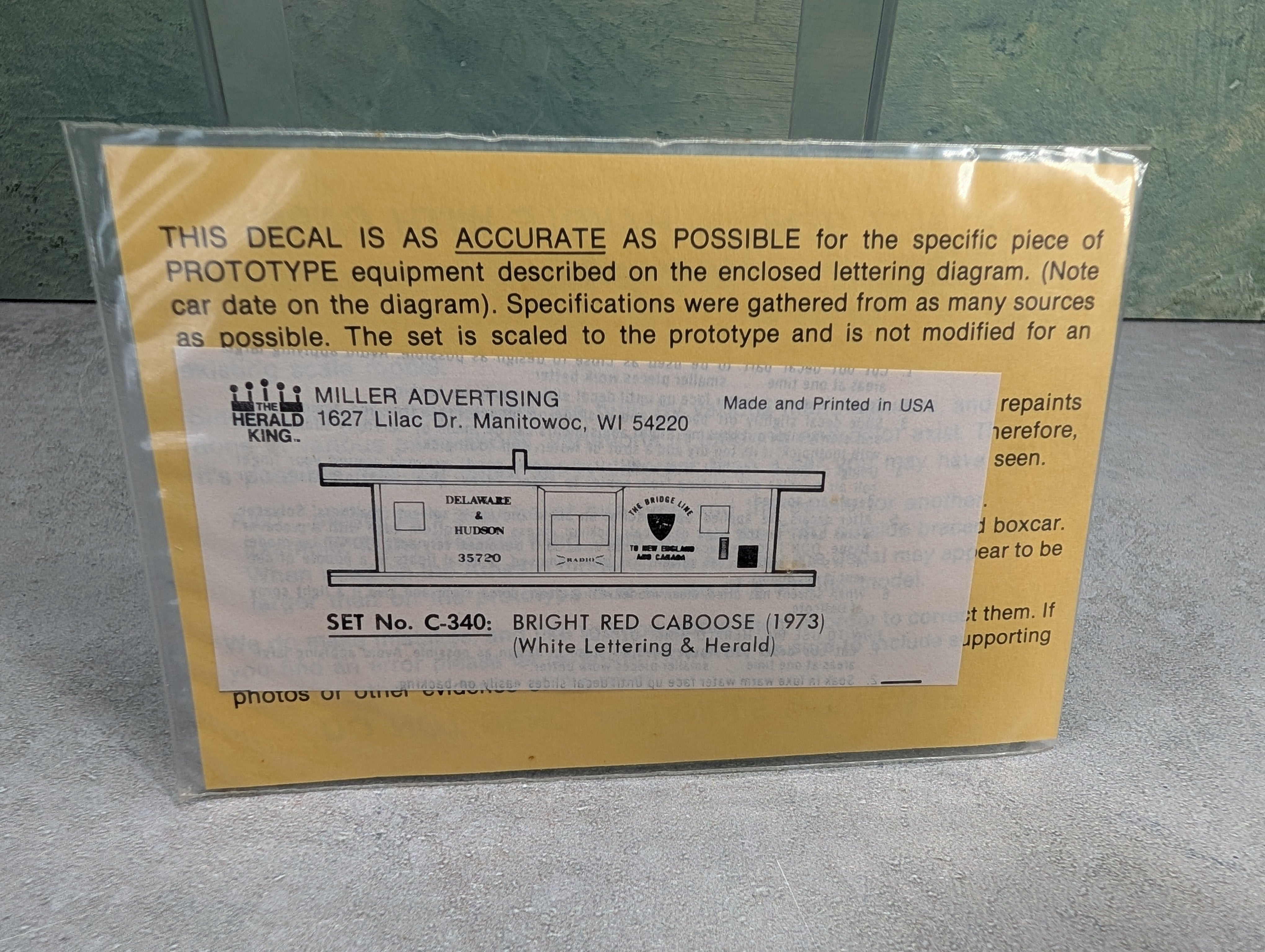 The Herald King C-340 HO Scale Bright Red Caboose 1973 Delaware and Hudson Decals