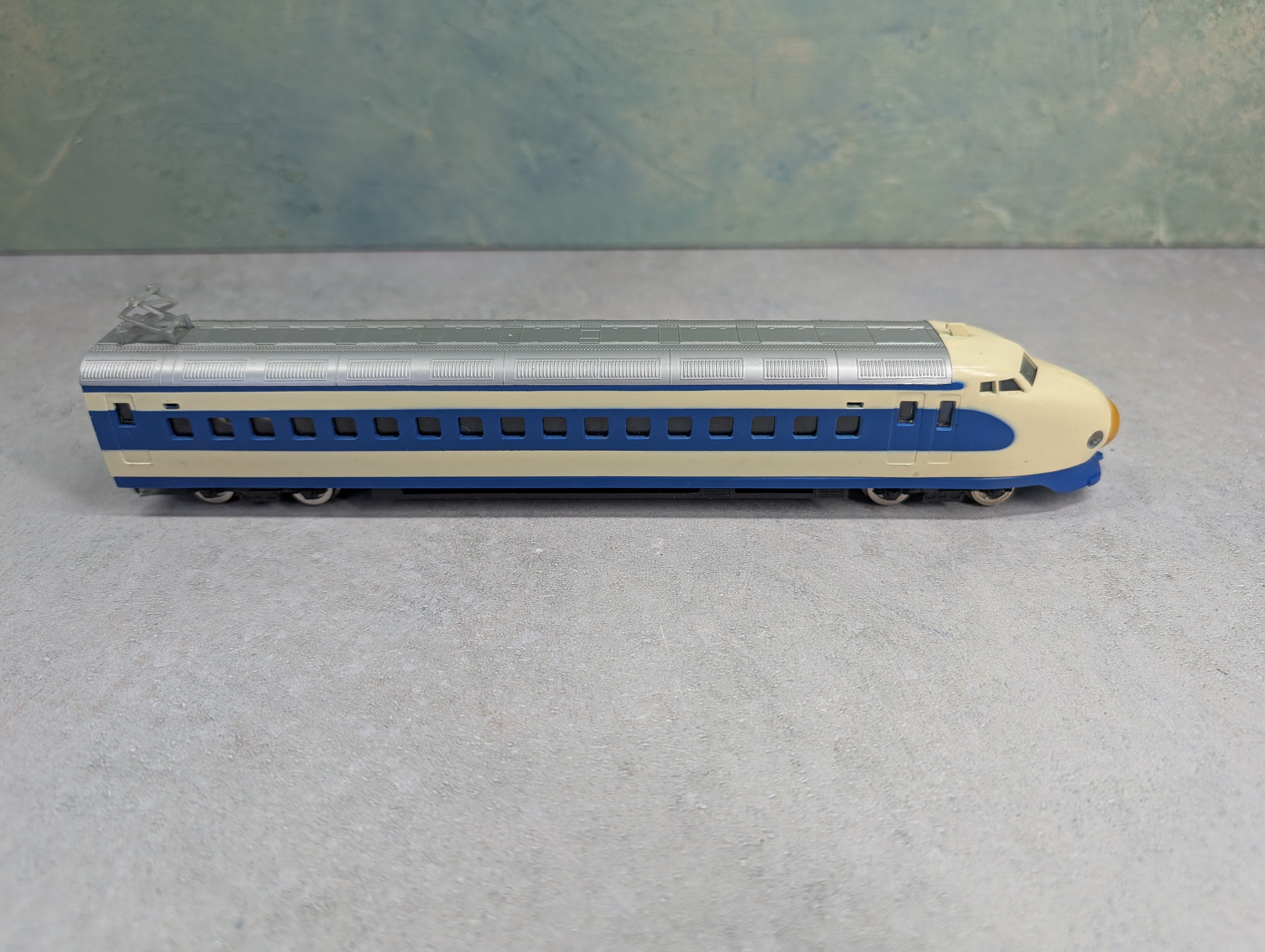 USED Playart HO Scale Bullet Train Electric Locomotive Parts/Repairs DC
