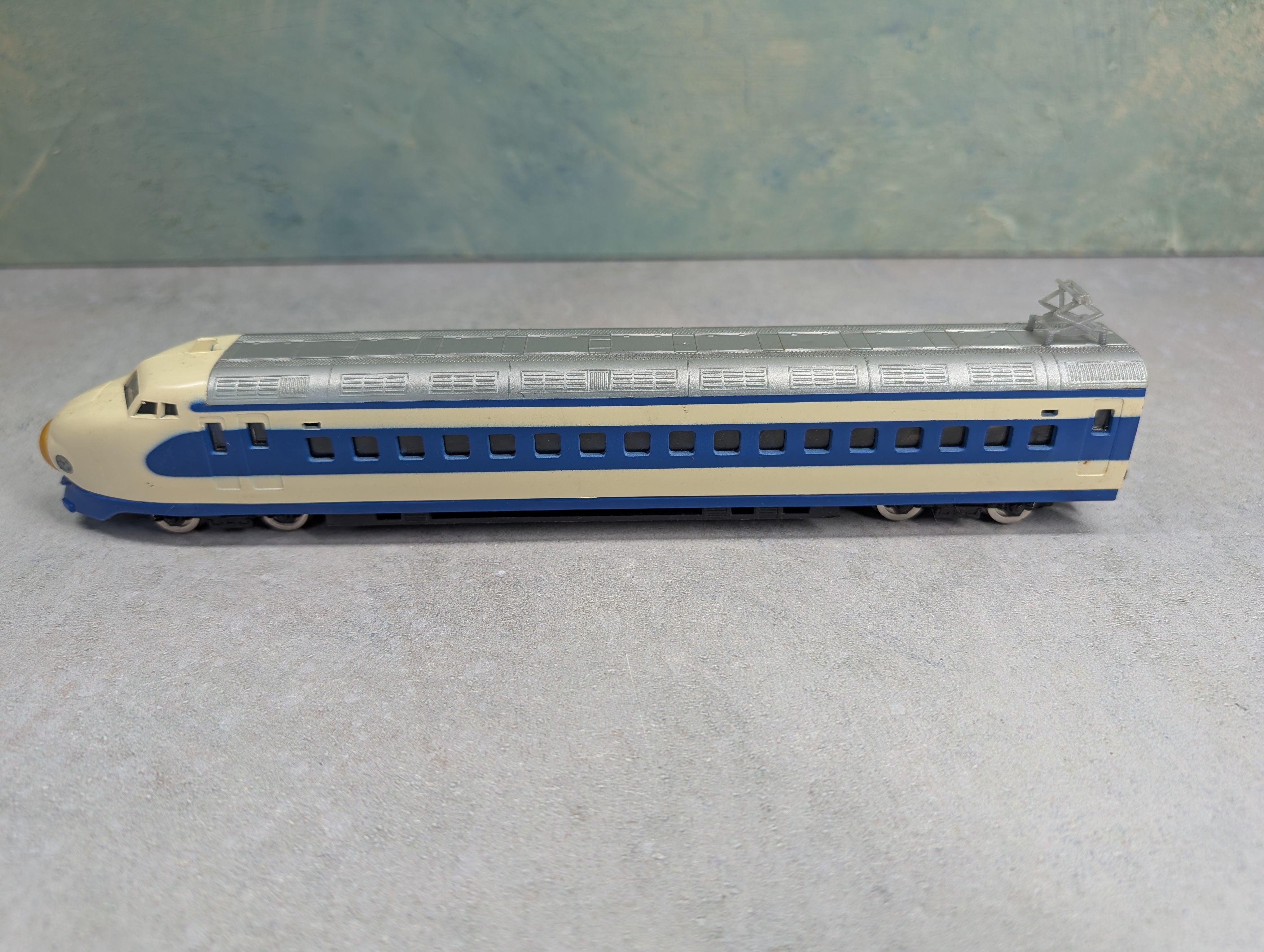 USED Playart HO Scale Bullet Train Electric Locomotive Parts/Repairs DC