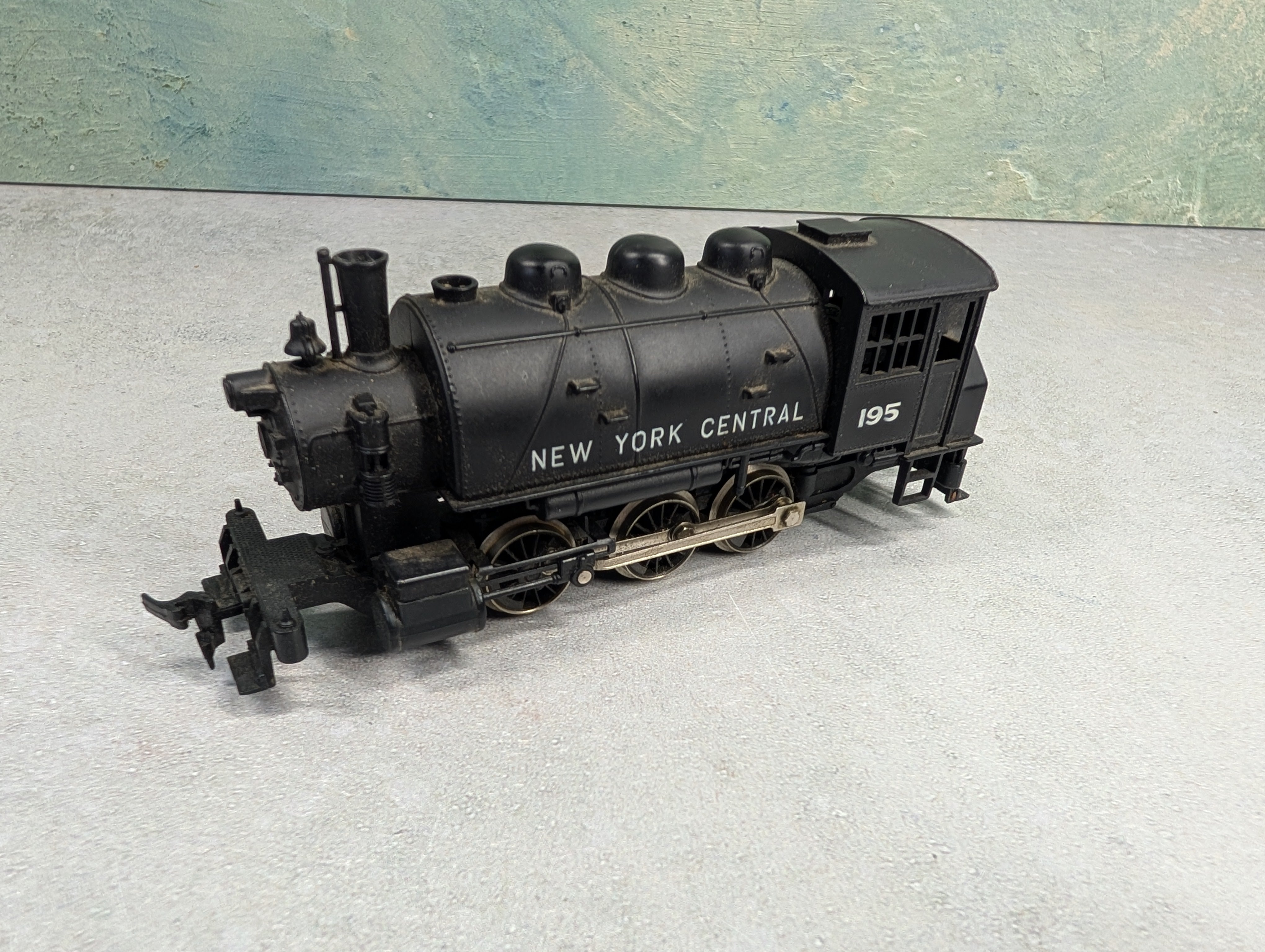 USED Rivarossi HO Scale Saddle Tank Steam Locomotive New York Central 195 Runs DC