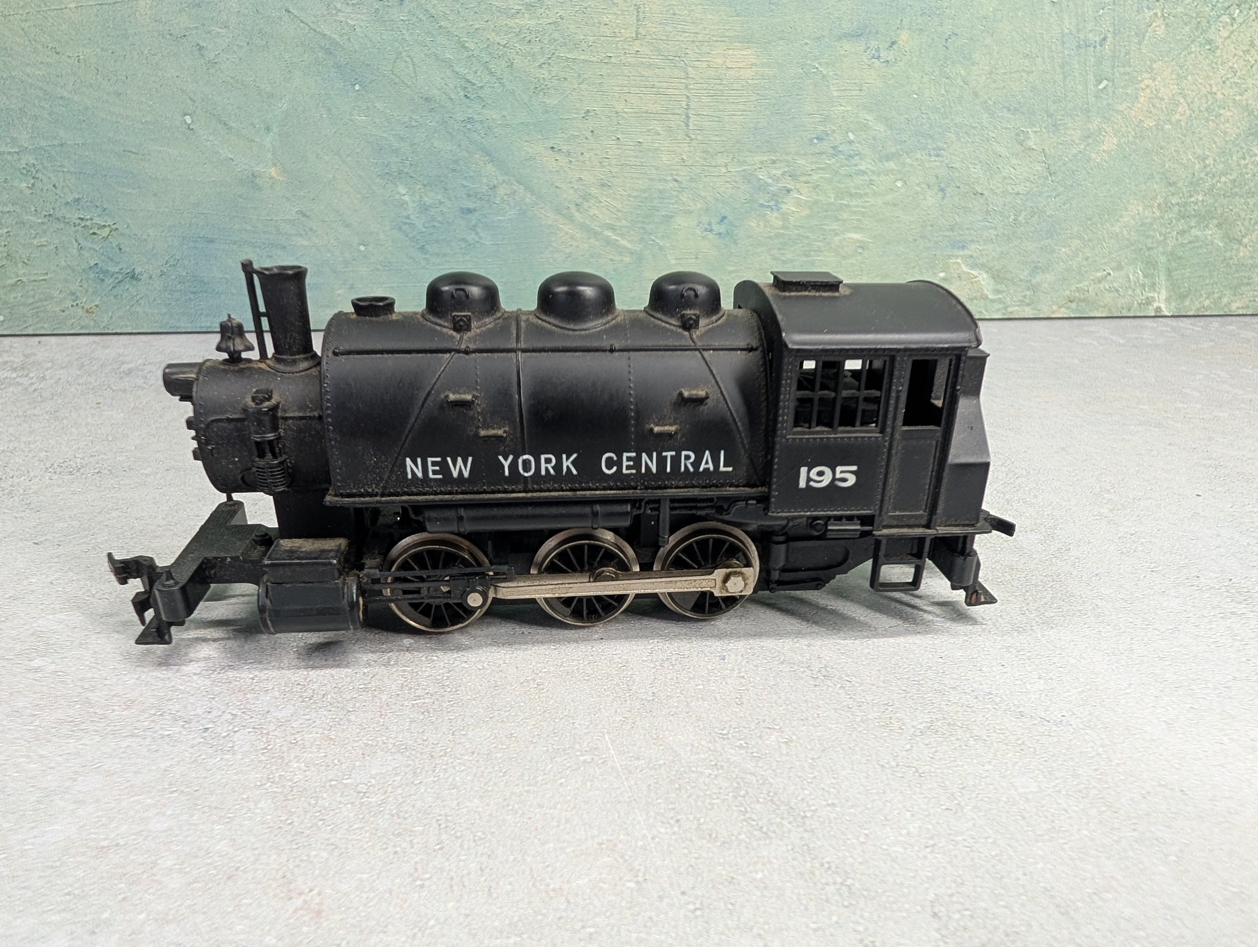 USED Rivarossi HO Scale Saddle Tank Steam Locomotive New York Central 195 Runs DC