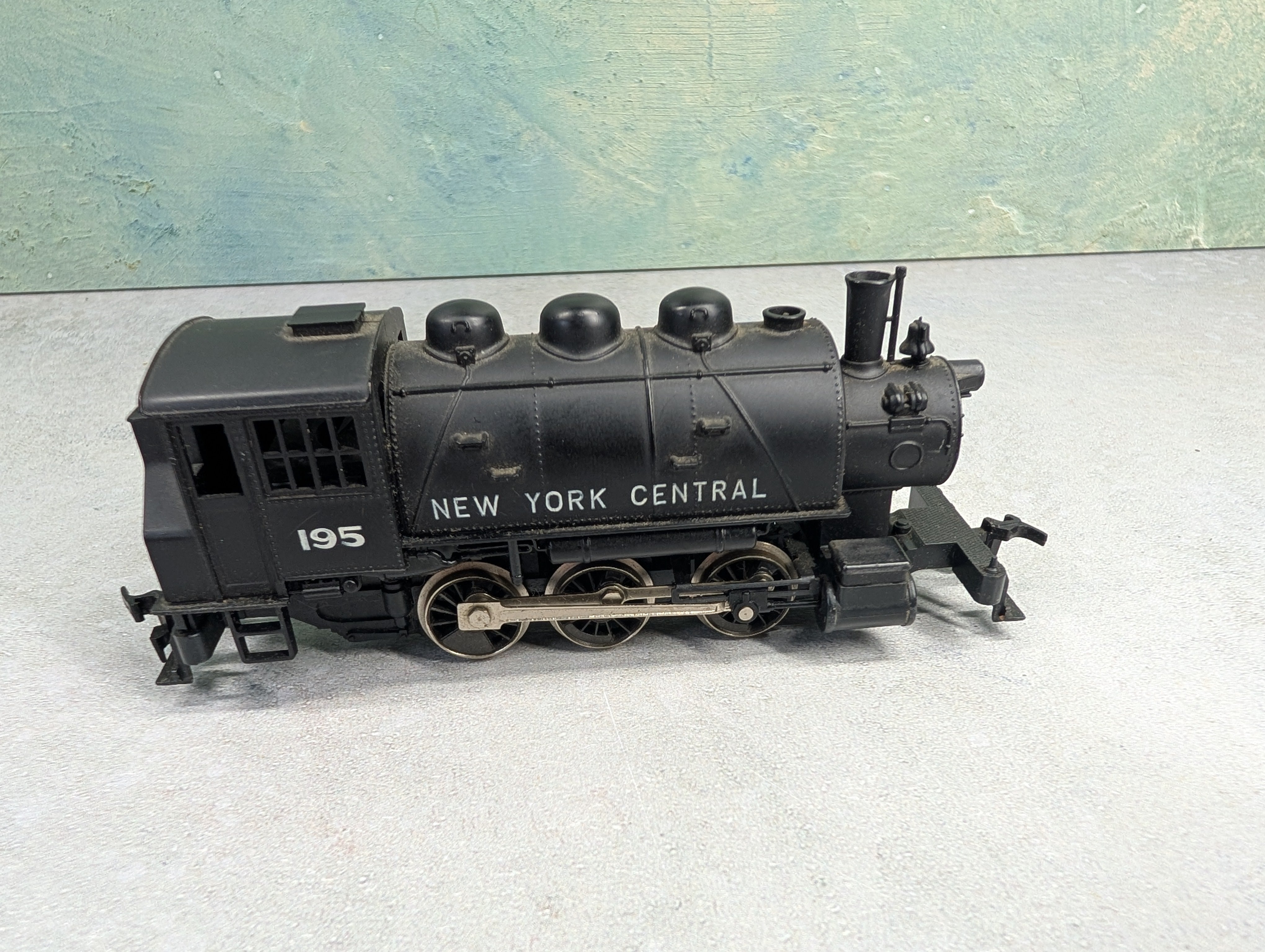 USED Rivarossi HO Scale Saddle Tank Steam Locomotive New York Central 195 Runs DC