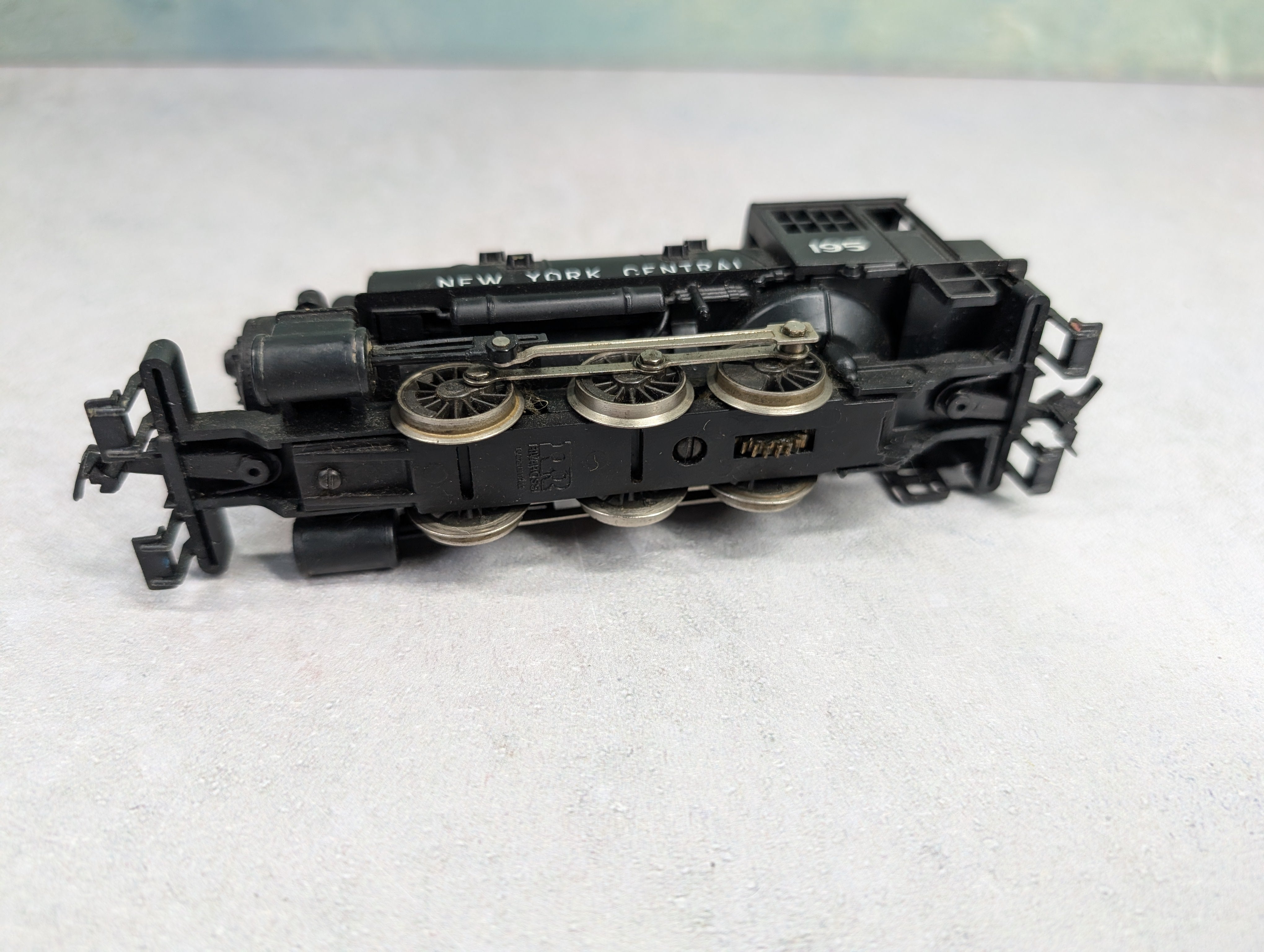USED Rivarossi HO Scale Saddle Tank Steam Locomotive New York Central 195 Runs DC