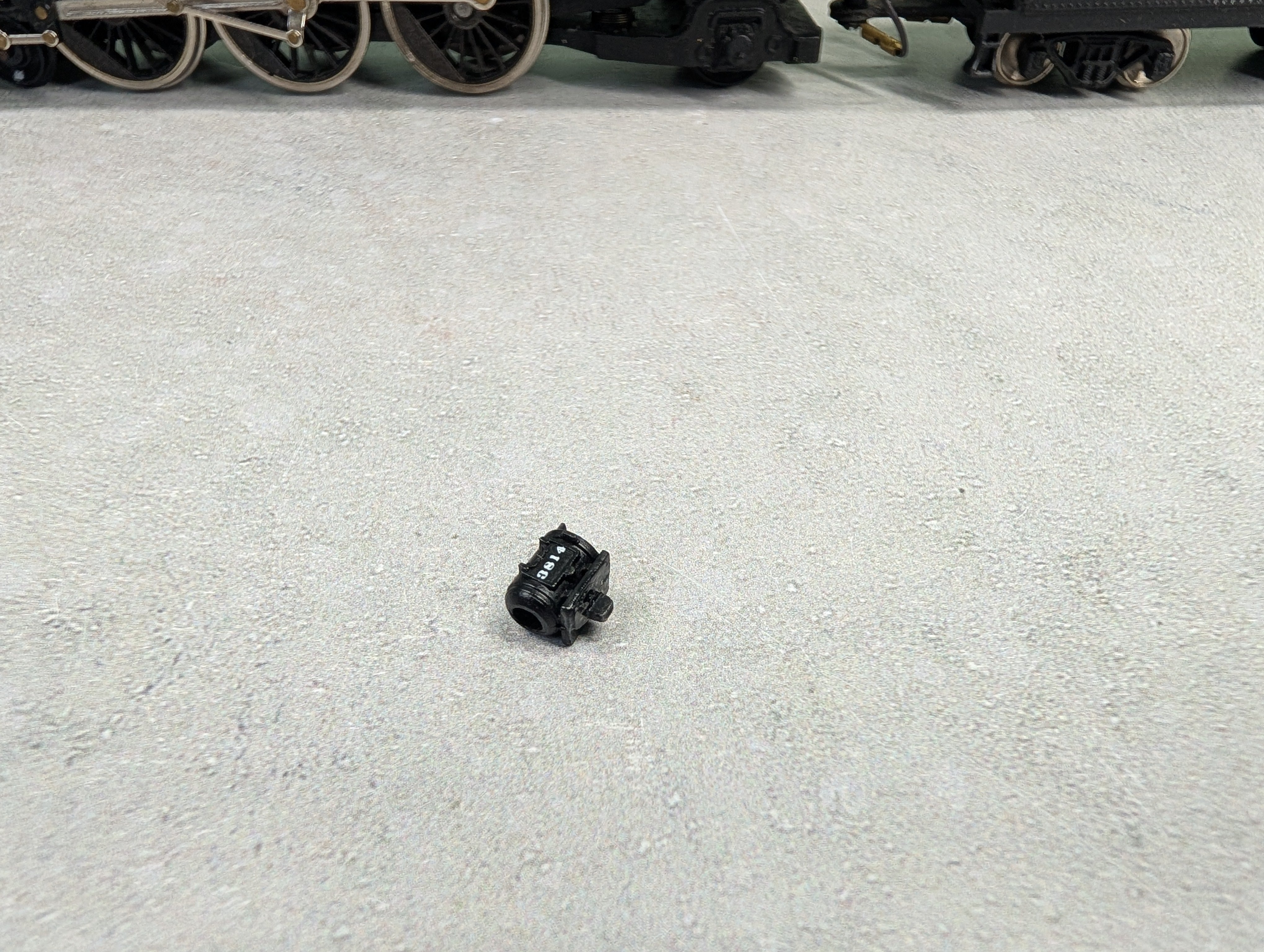 USED Mantua 370-022 HO Scale Heavy Pacific Steam Locomotive New York Central 3814 Runs Good DC