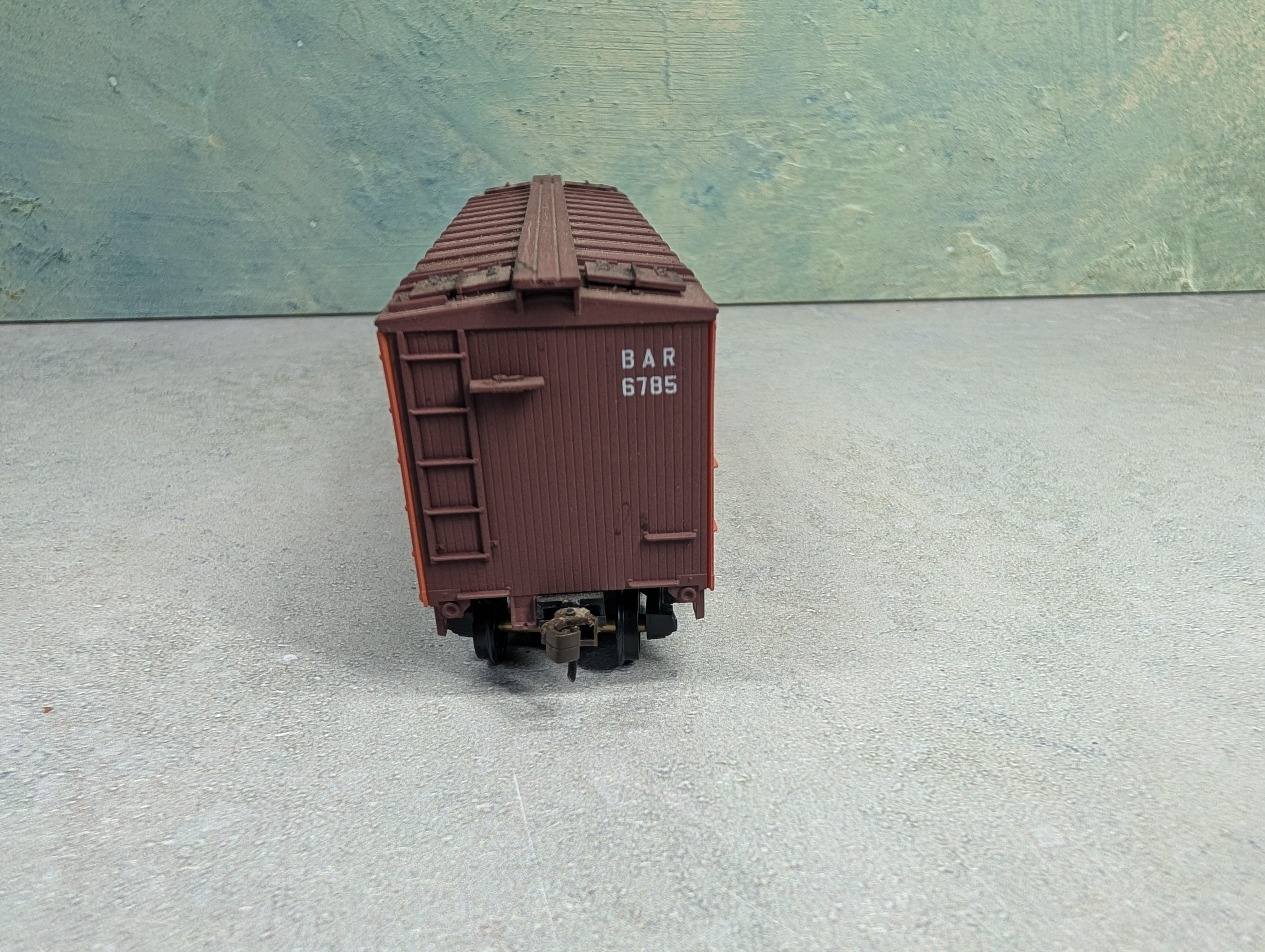 USED Accurail 1070163 HO Scale 40' Wood Reefer Box Car Bangor & Aroostook BAR #6785