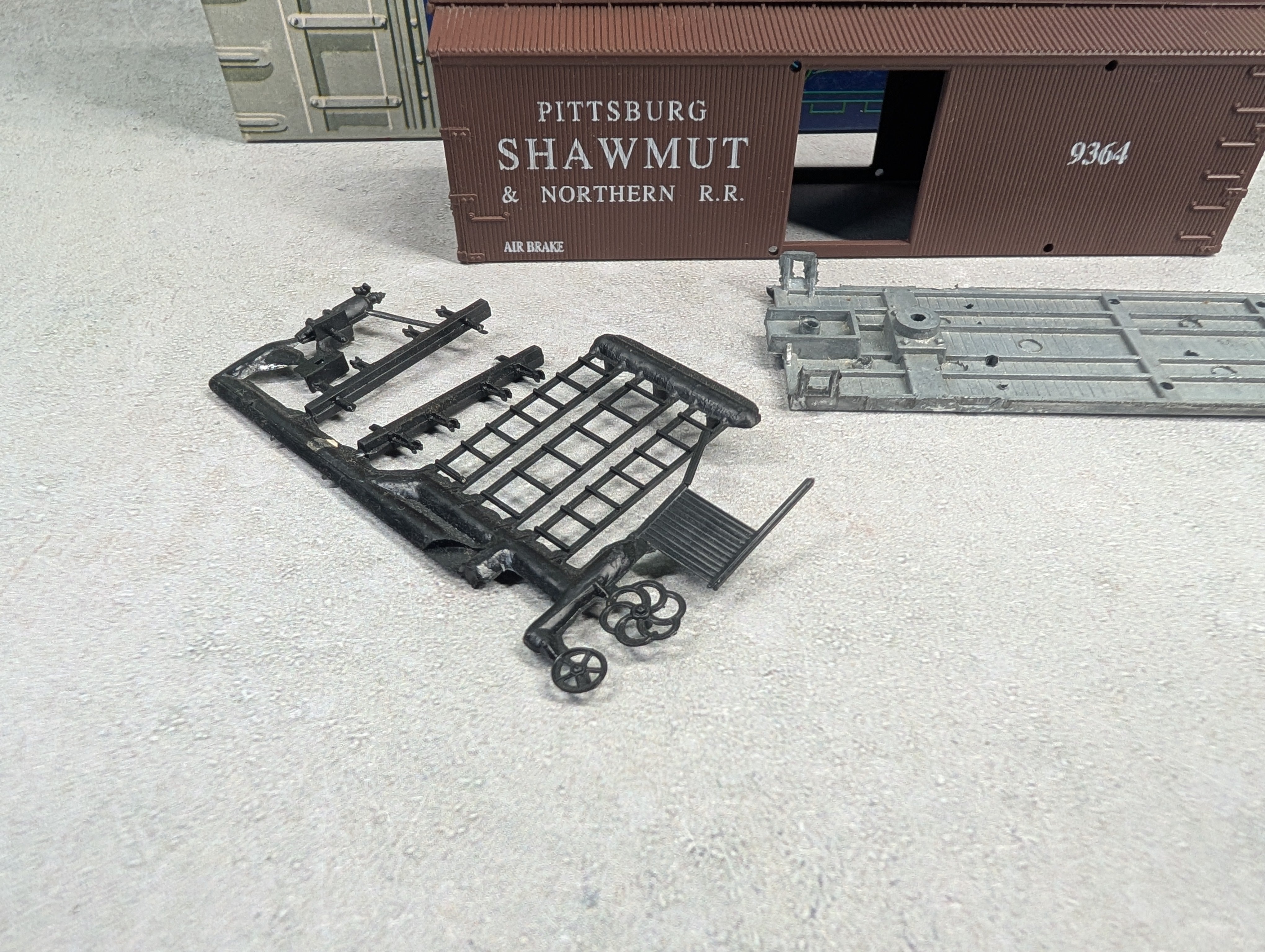 USED Roundhouse HO Scale Old Time Box Car Pittsburg Shawmut & Northern #9364 Incomplete KIT