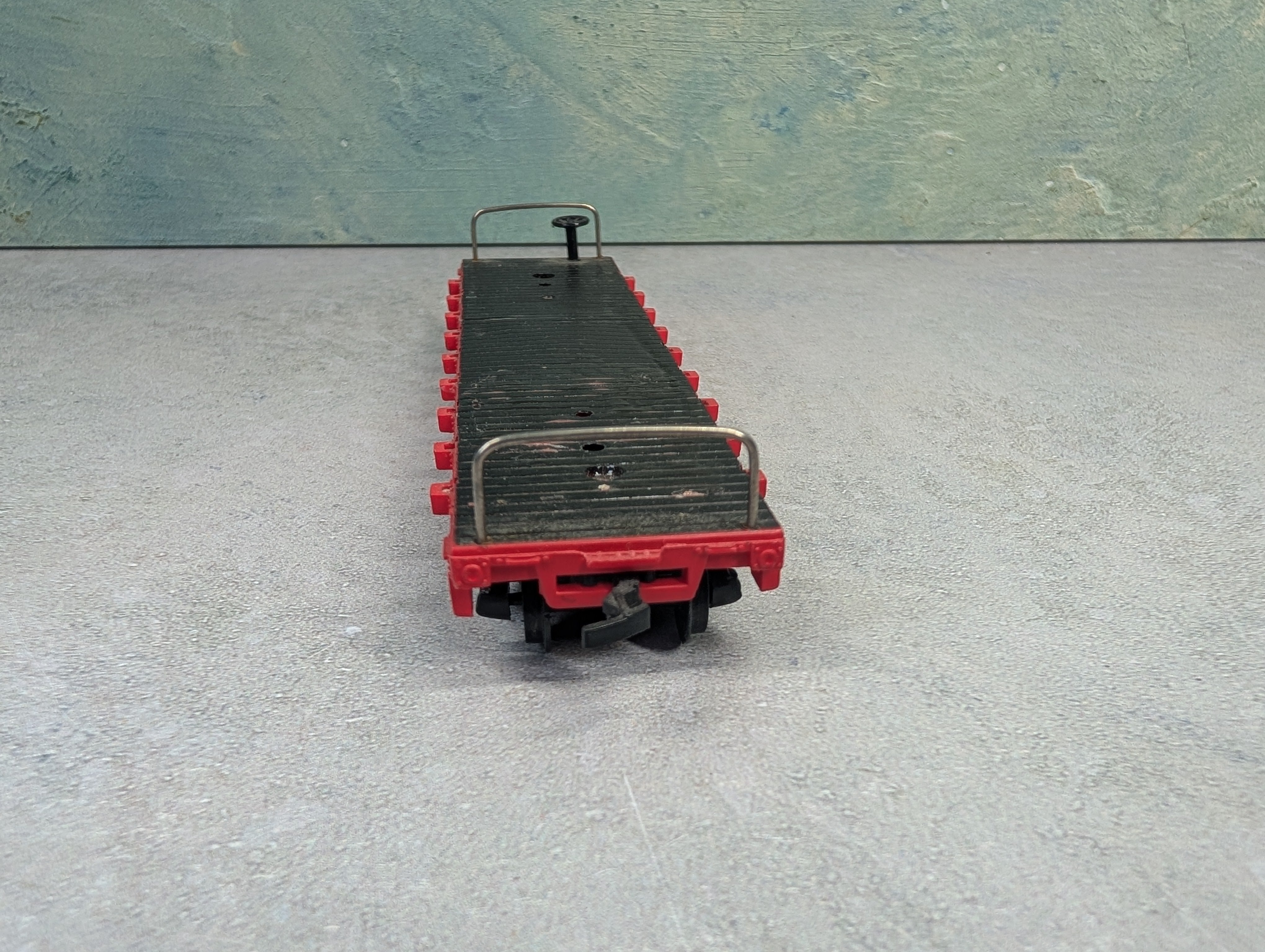 USED Model Power HO Scale 40' Flat Car LOC #1045