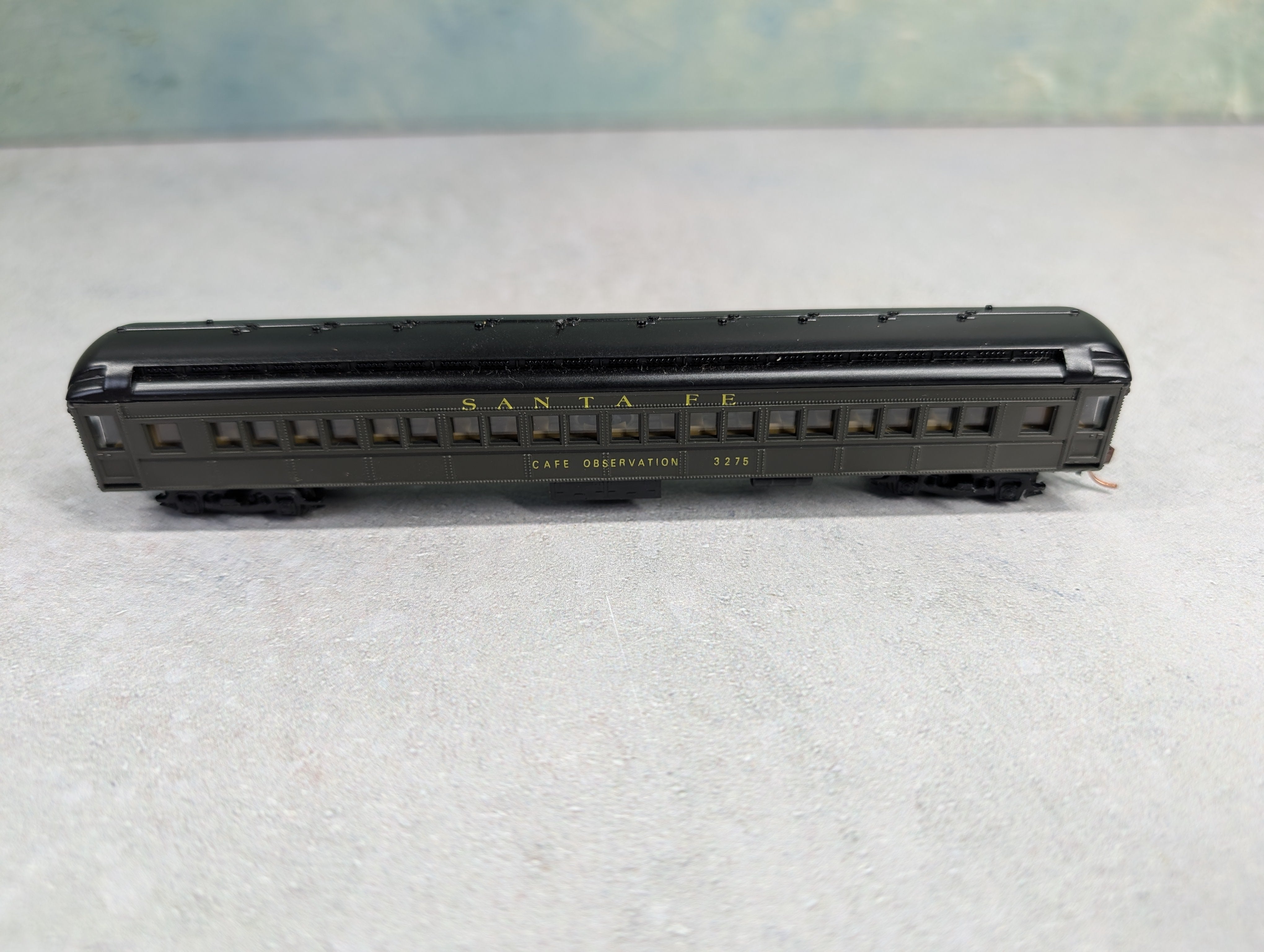 USED Model Power 8620 N Scale Coach Passenger Car Santa Fe Cafe Observation #3275