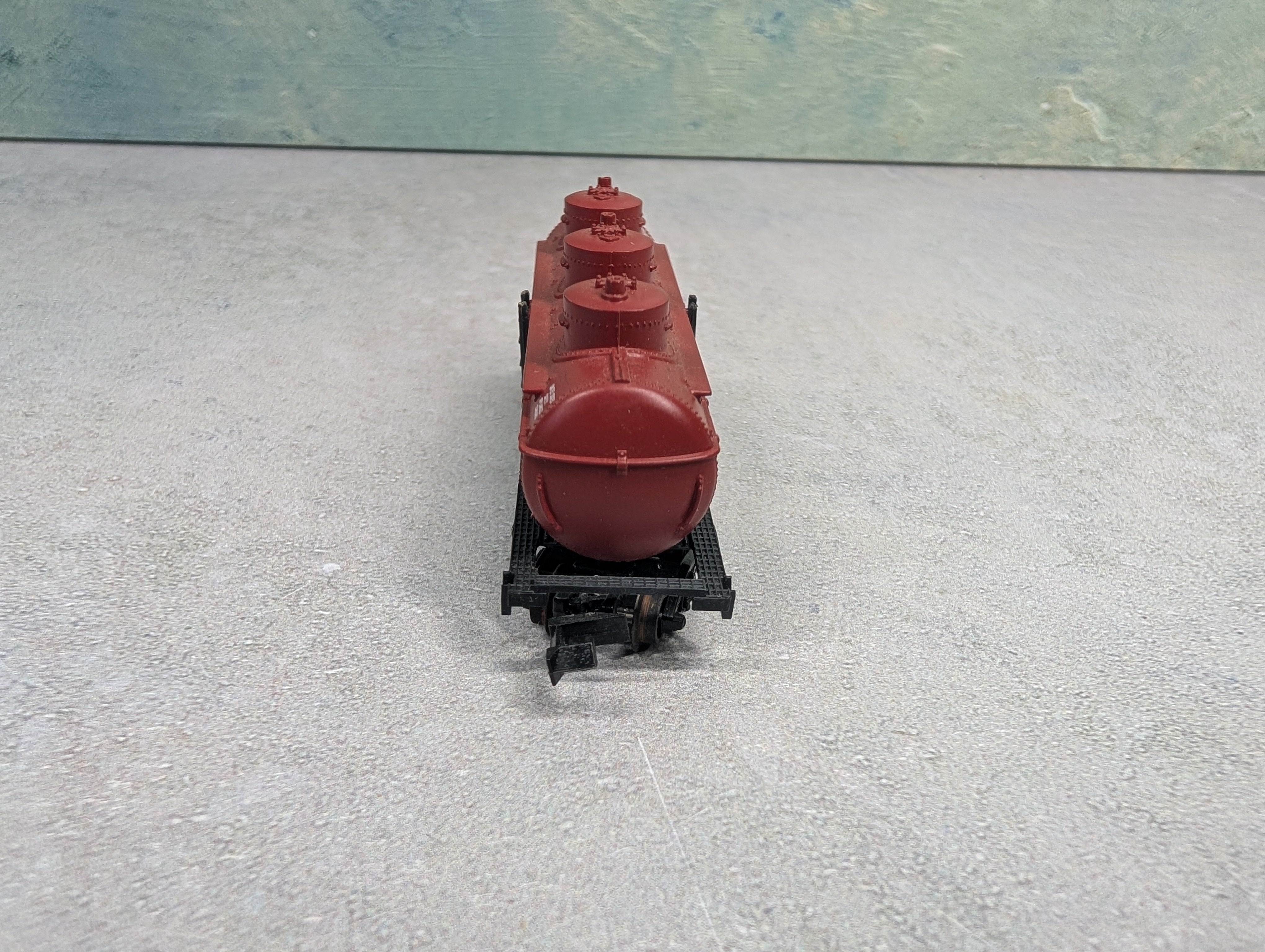 USED Life-Like N Scale Triple Dome Tank Car Mobilgas WSRX #238