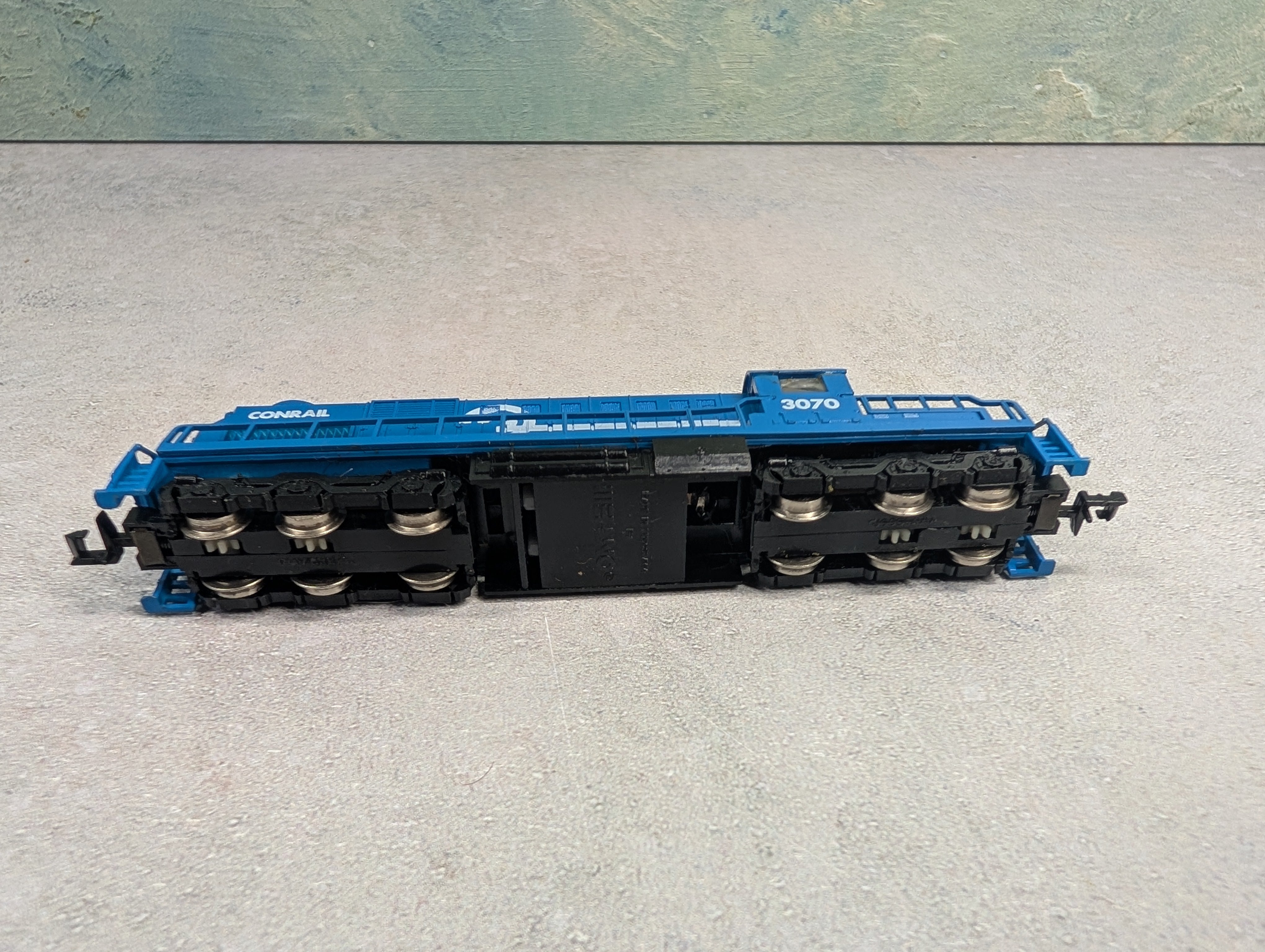 USED Mehano N Scale Alco RSD-15 Diesel Locomotive Conrail 3070 Runs Great DC