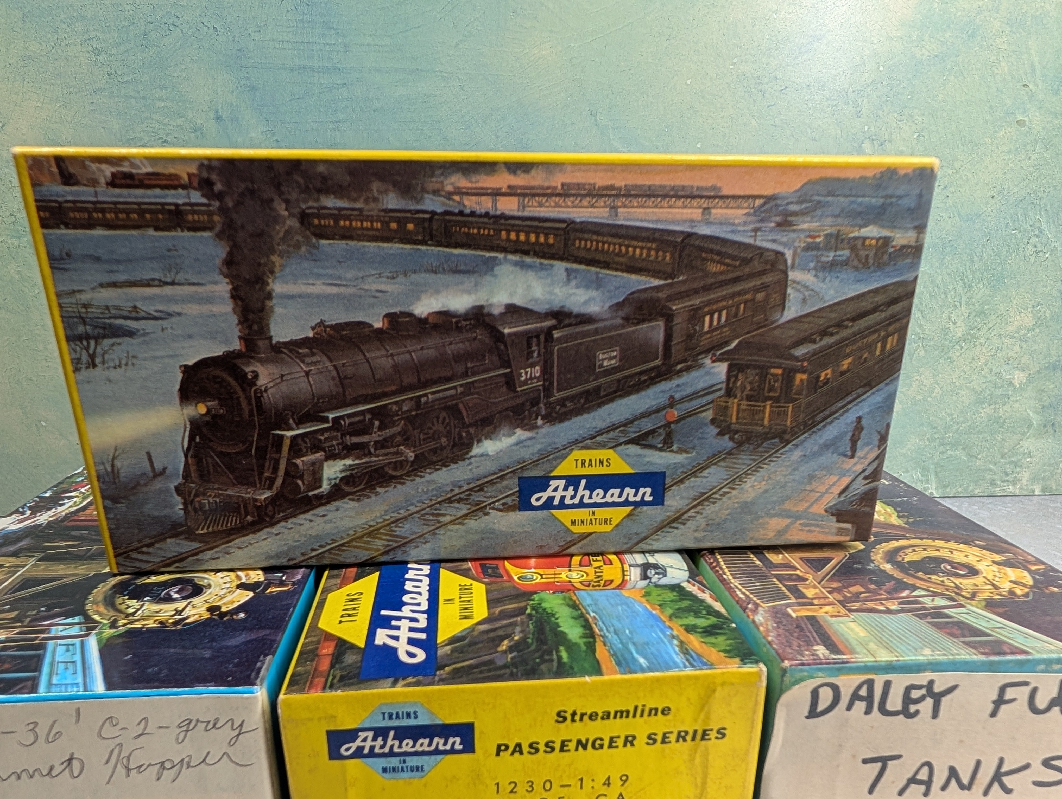 USED Athearn HO Scale Empty Boxes For Storage (8 pcs)