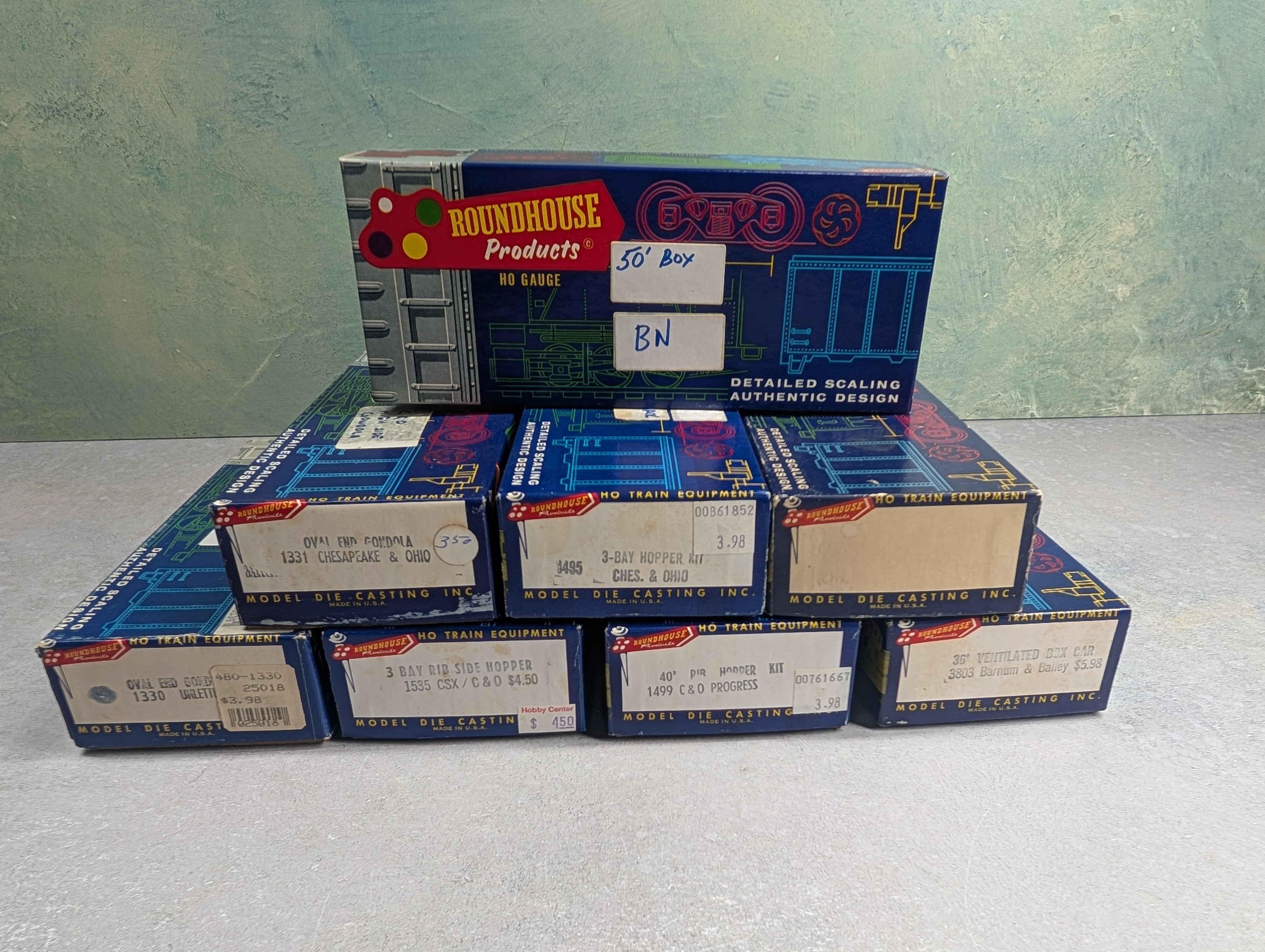 USED Roundhouse HO Scale Empty Boxes For Storage (8 pcs)