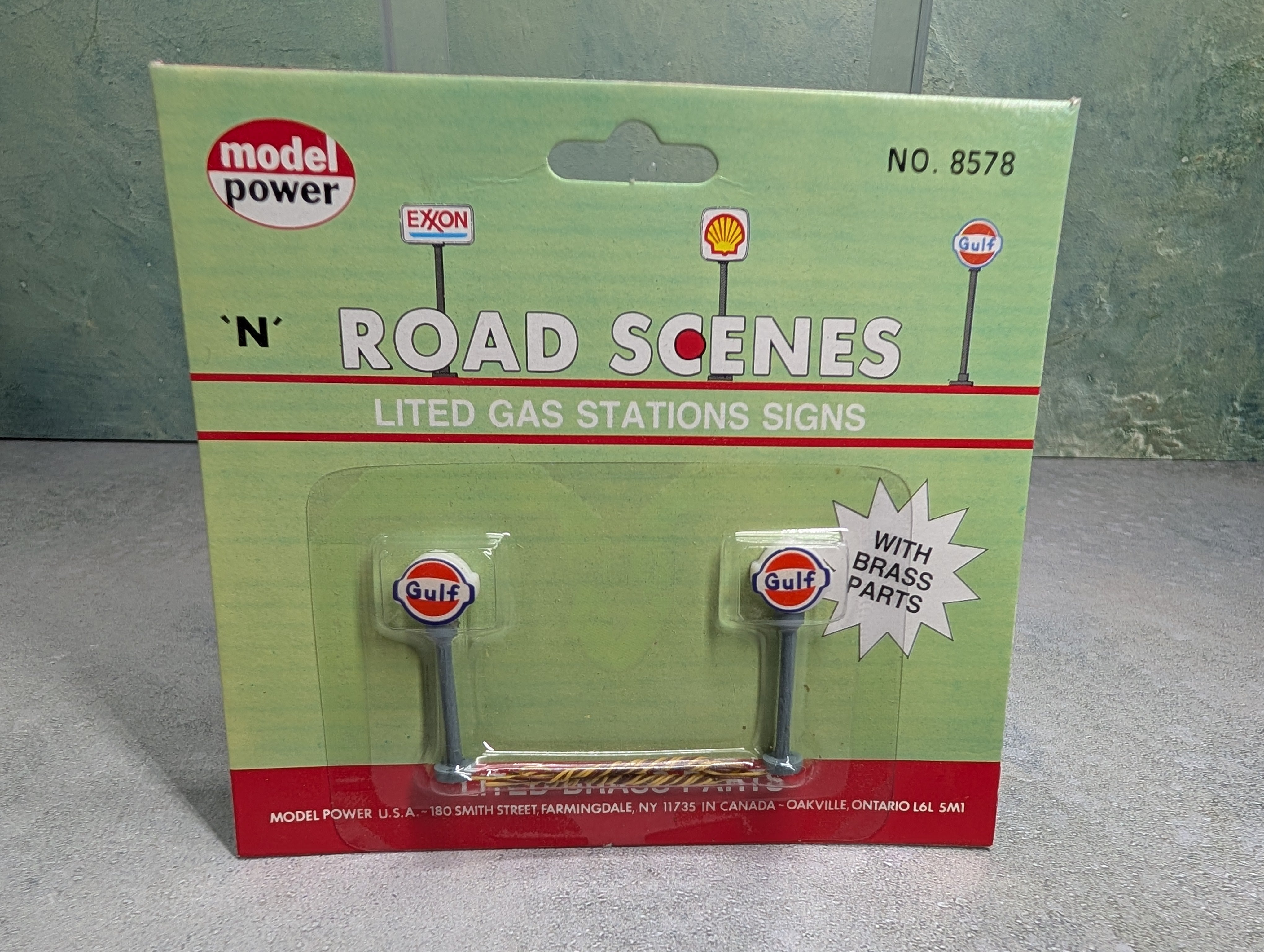 Model Power 8578 N Scale Lighted Gas Station Signs, Gulf