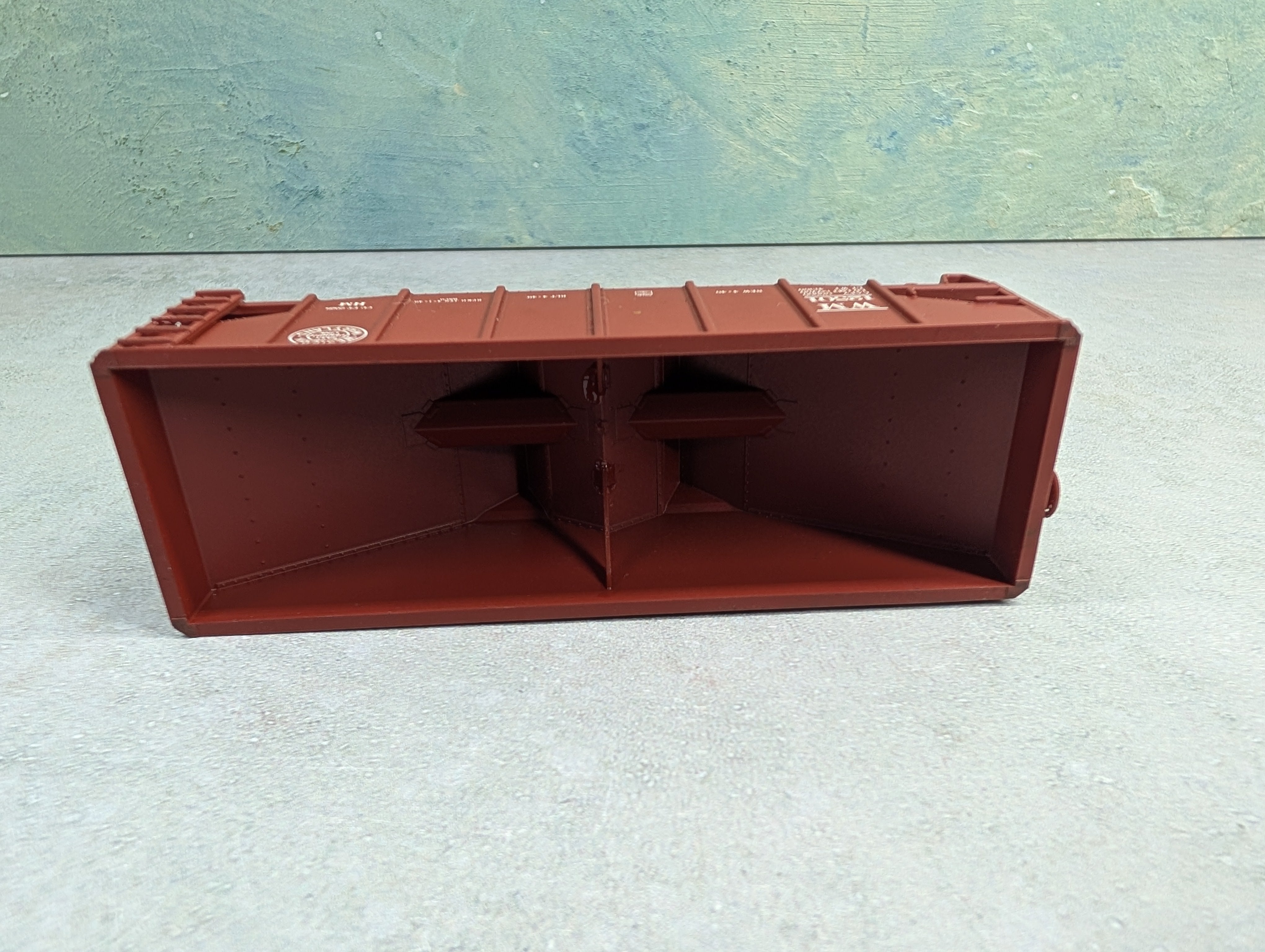 USED Stewart Hobbies HO Scale 2 Bay Open Hopper Western Maryland WM #12501