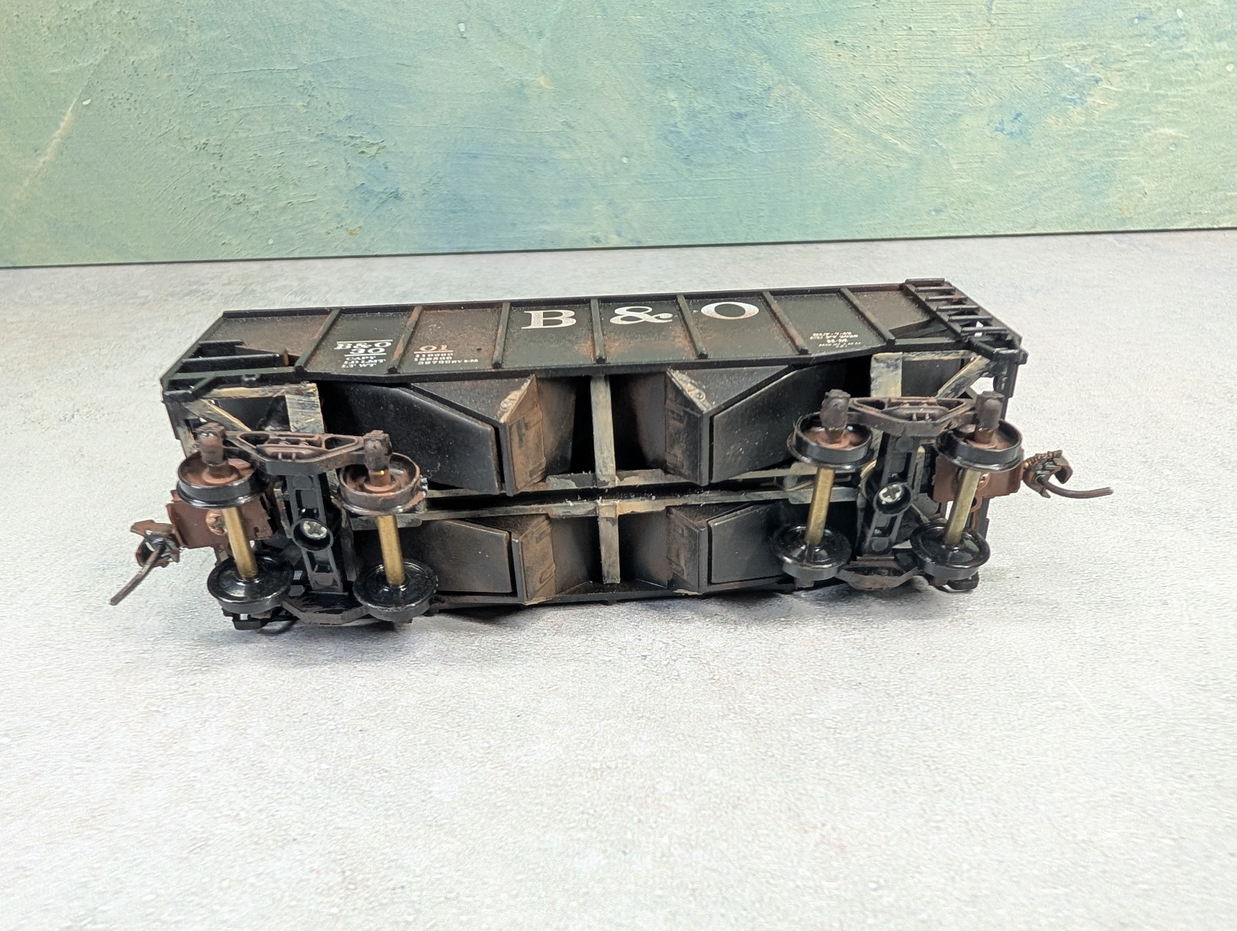 USED Stewart Hobbies HO Scale 2 Bay Open Hopper Baltimore and Ohio B&O #3001 Weathered