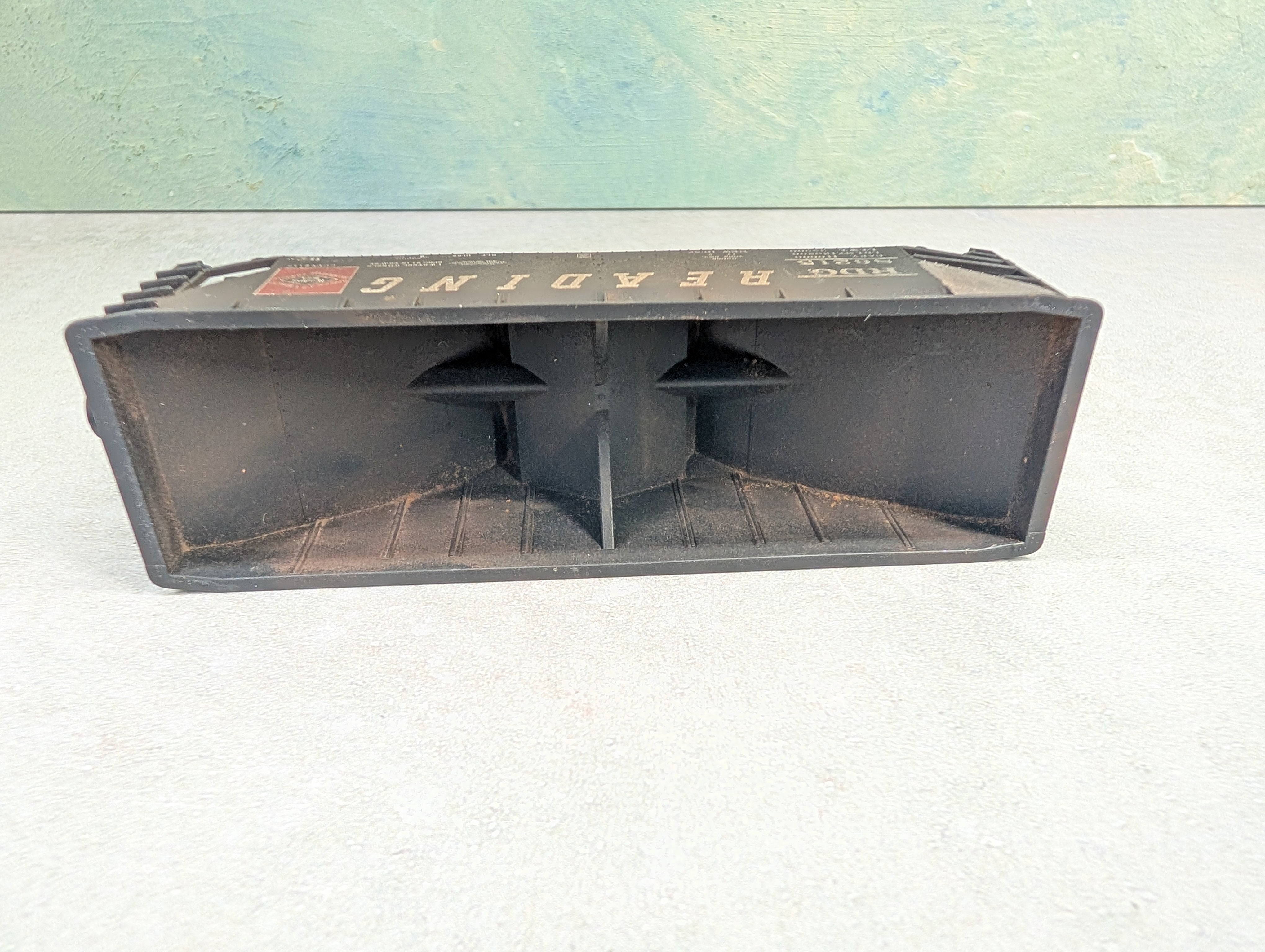 USED Atlas HO Scale 2 Bay Open Hopper Reading RDG #82615 Weathered