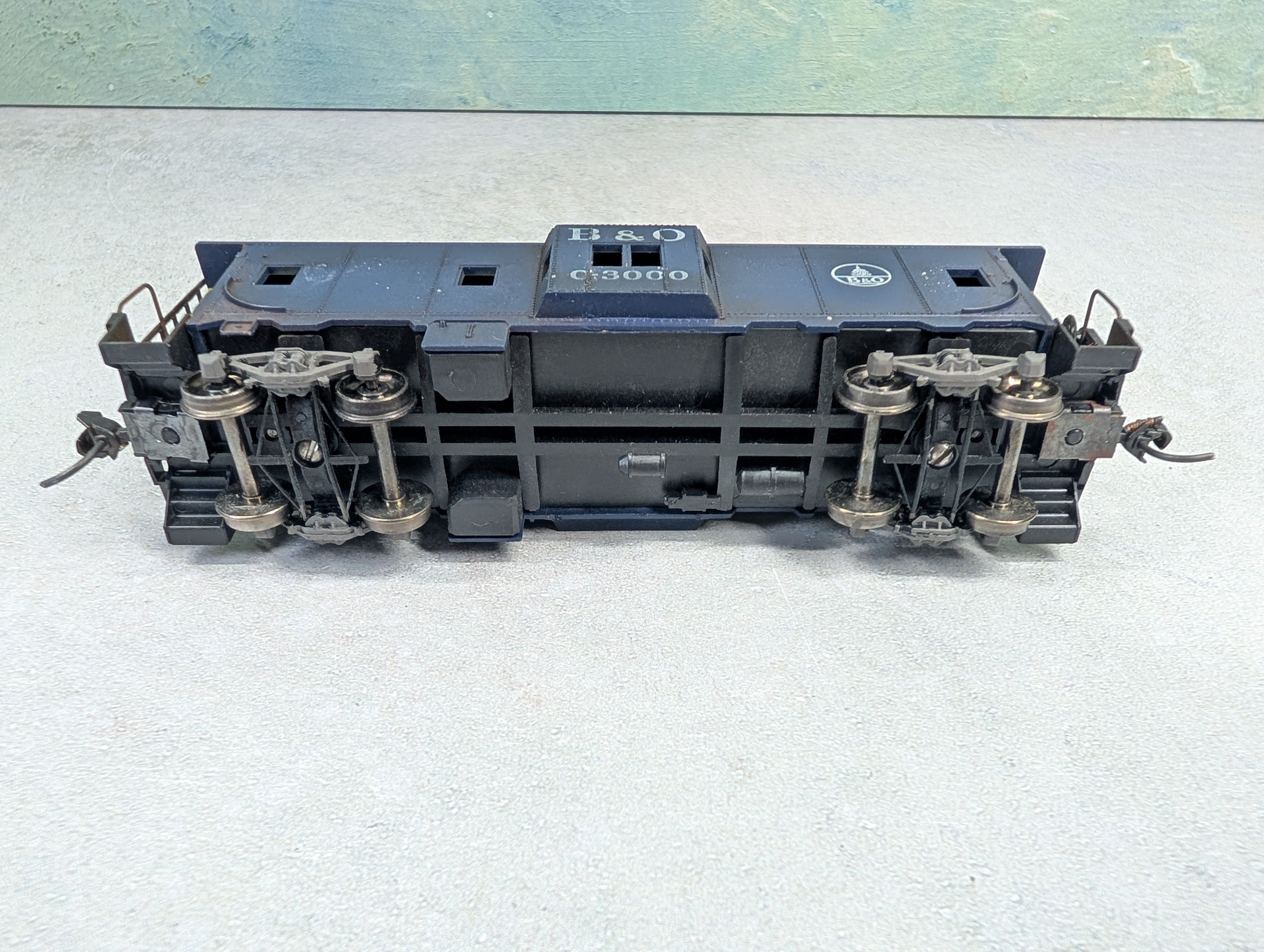 USED Athearn HO Scale Bay Window Caboose Baltimore and Ohio B&O #C-3000 Weathered