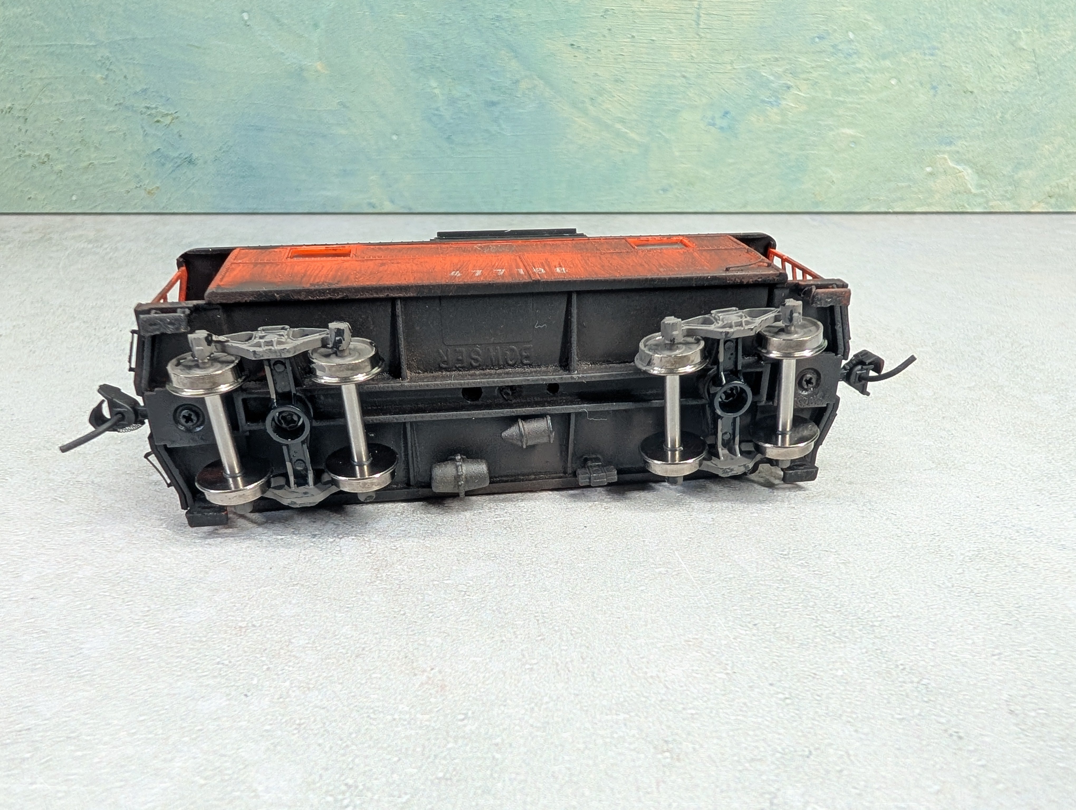 USED Bowser 43366 HO Scale N5 Caboose Pennsylvania #477188 Weathered