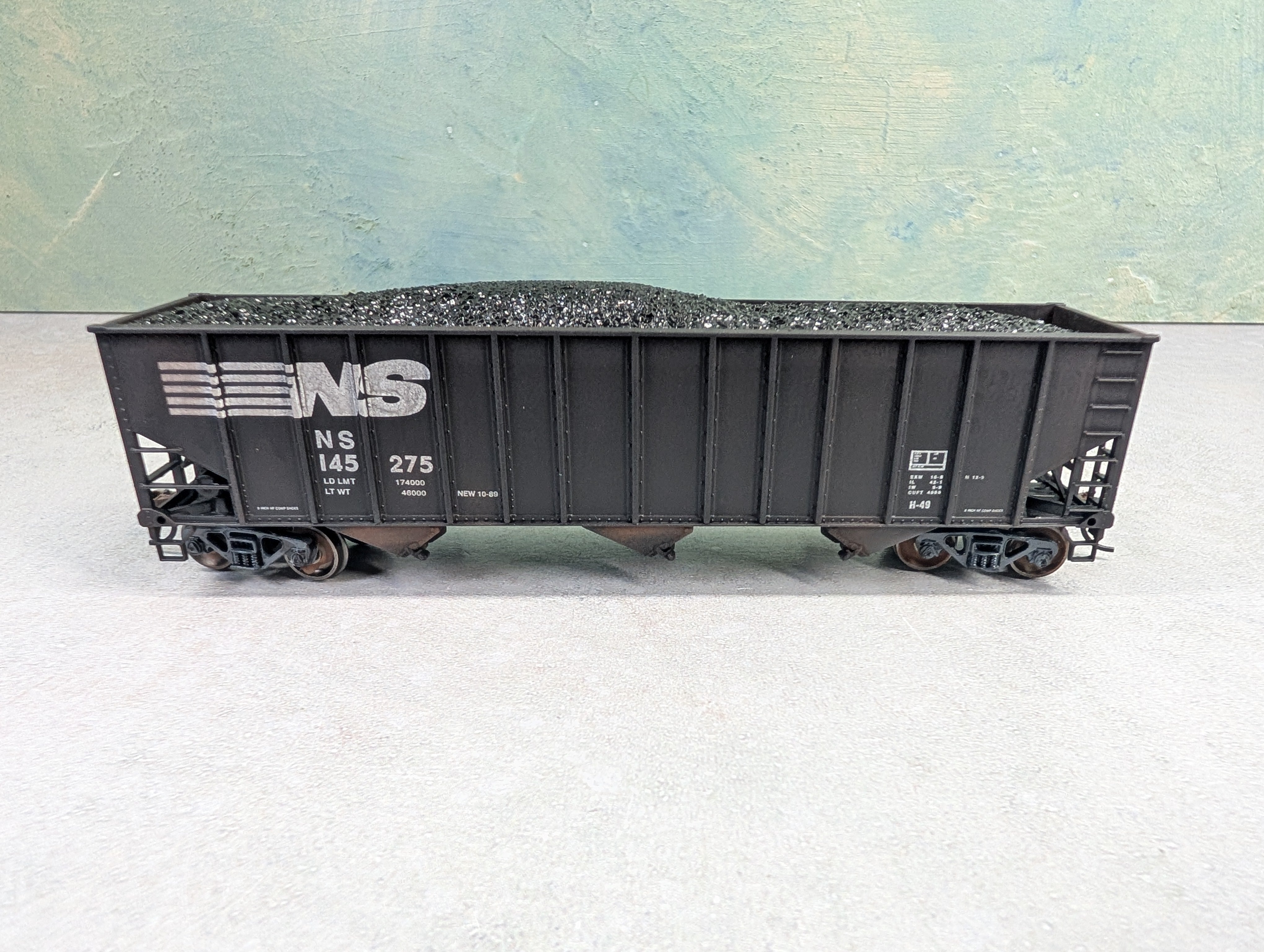 USED Bachmann 18740 HO Scale Bethlehem Steel 100 Ton Hopper Norfolk Southern NS #145275 Weathered
